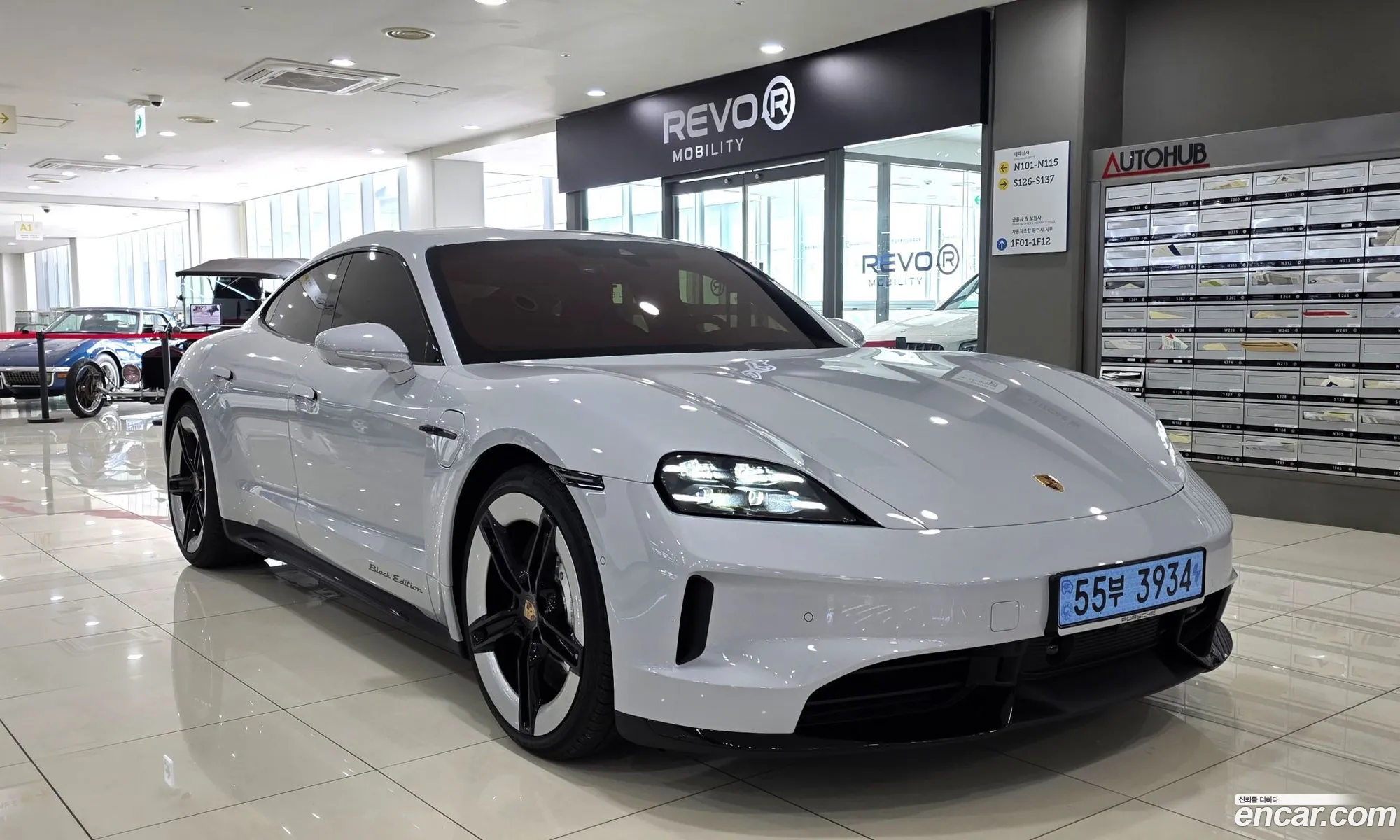 Porsche Taycan 2026 — 10