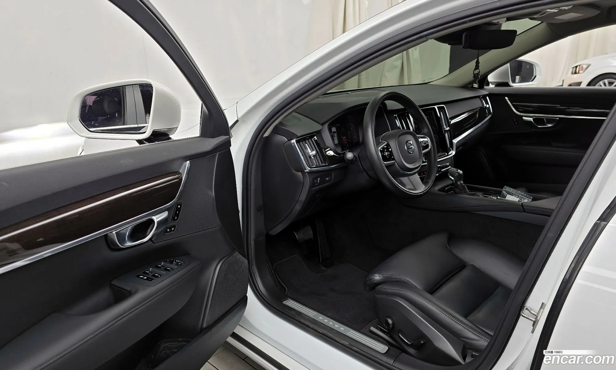 Volvo S90 2017 YV1PSA8ADJ1027300 — 2