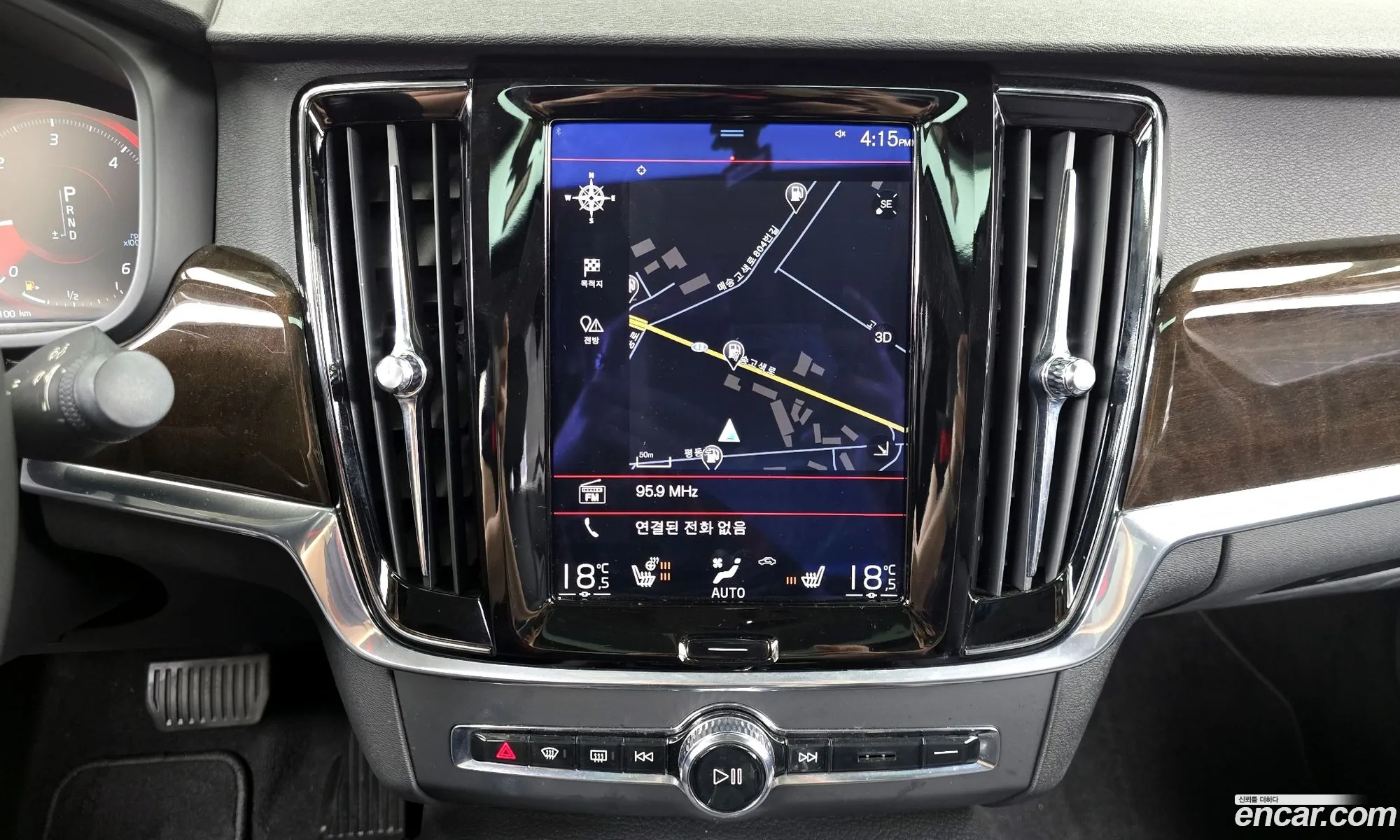 Volvo S90 2017 YV1PSA8ADJ1027300 — 8