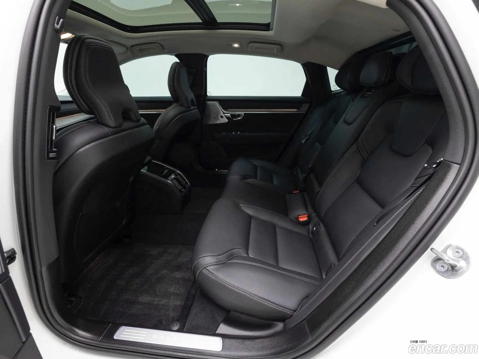 Volvo S90 2026 — 16