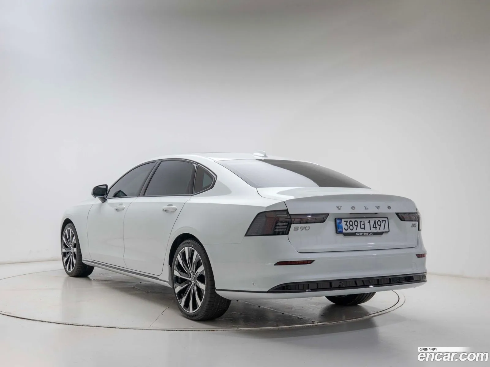 Volvo S90 2026 — 4
