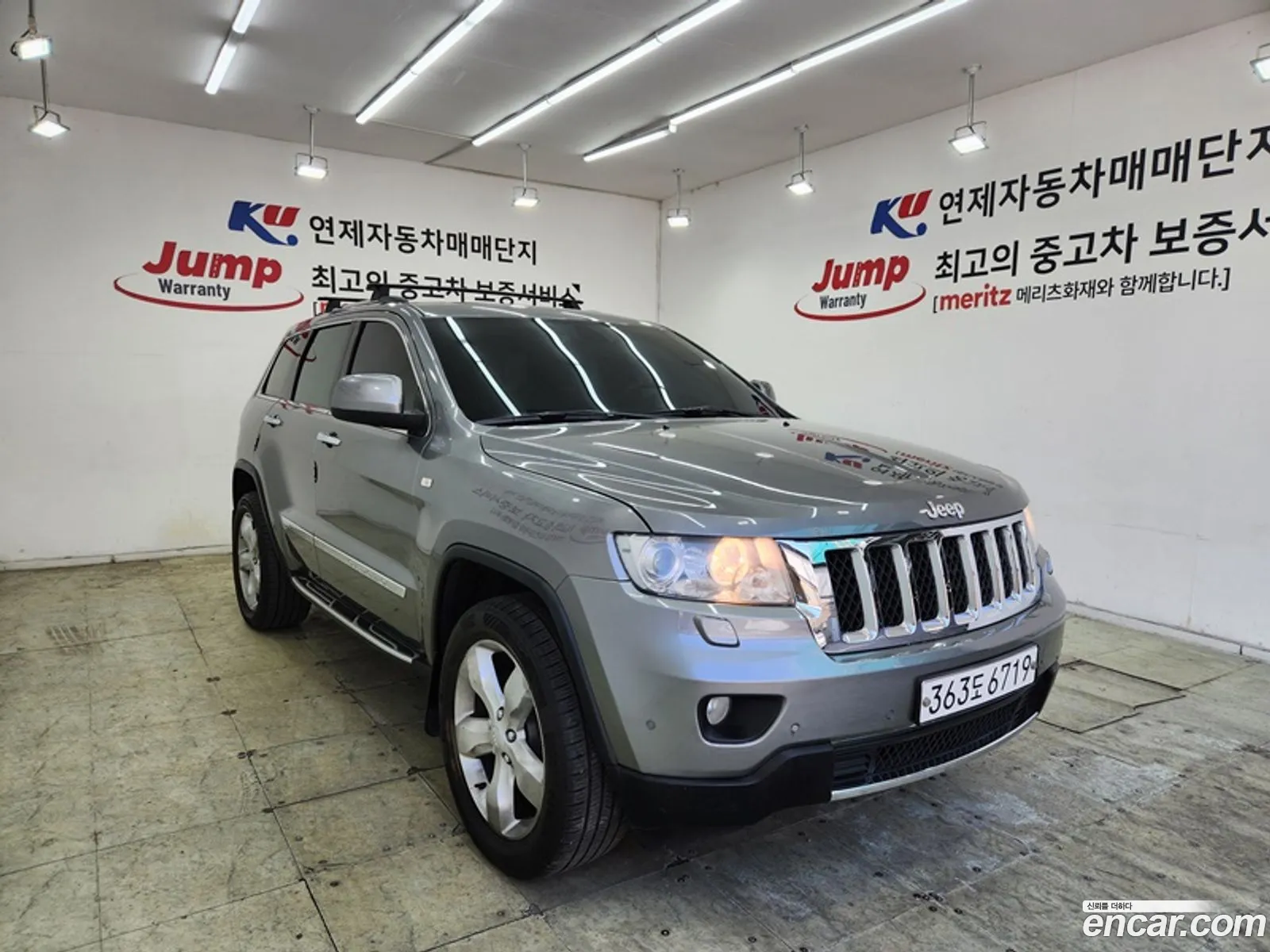 Jeep Grand Cherokee 2013 — 4