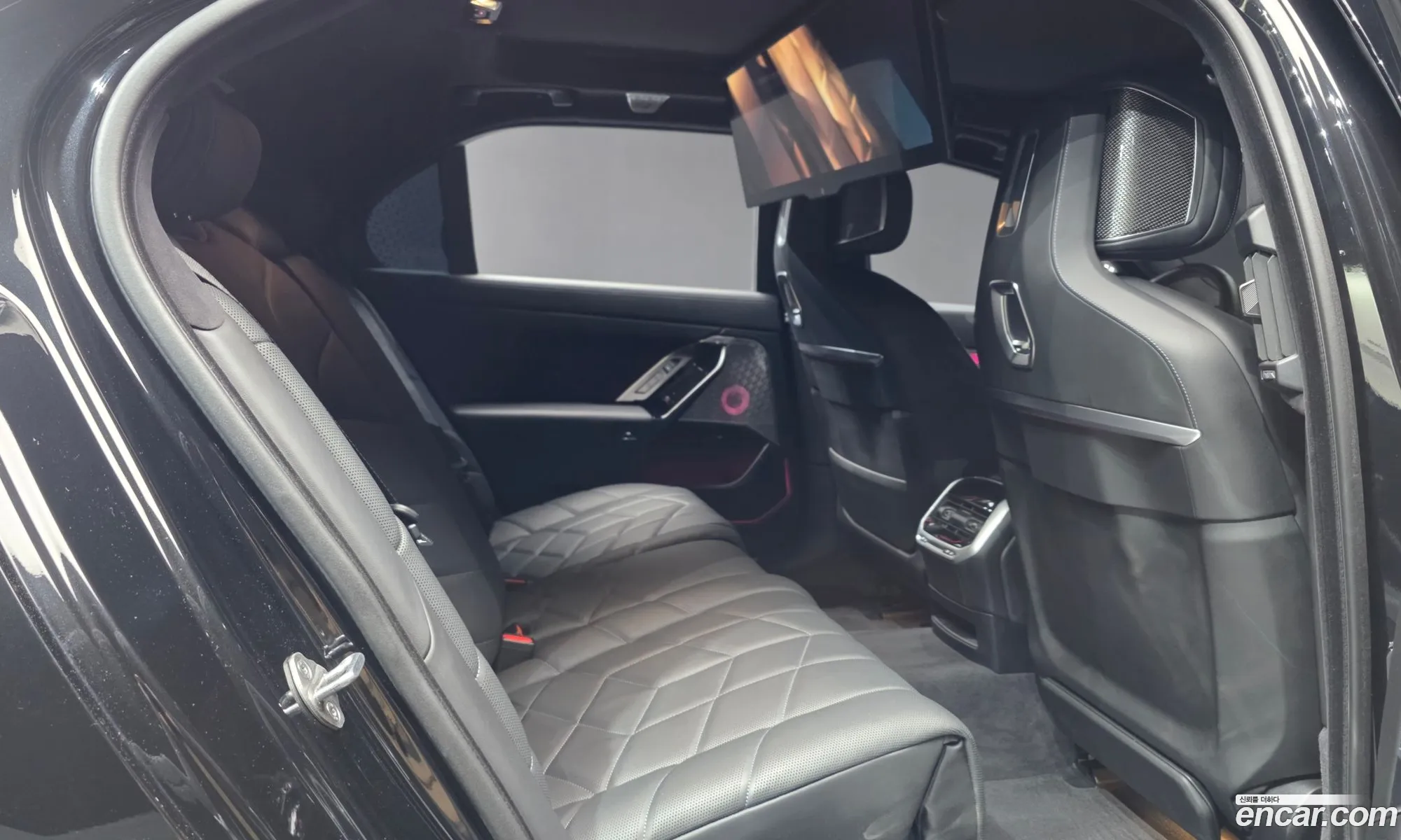 BMW i7 2024 WBY51EJ0 — 7