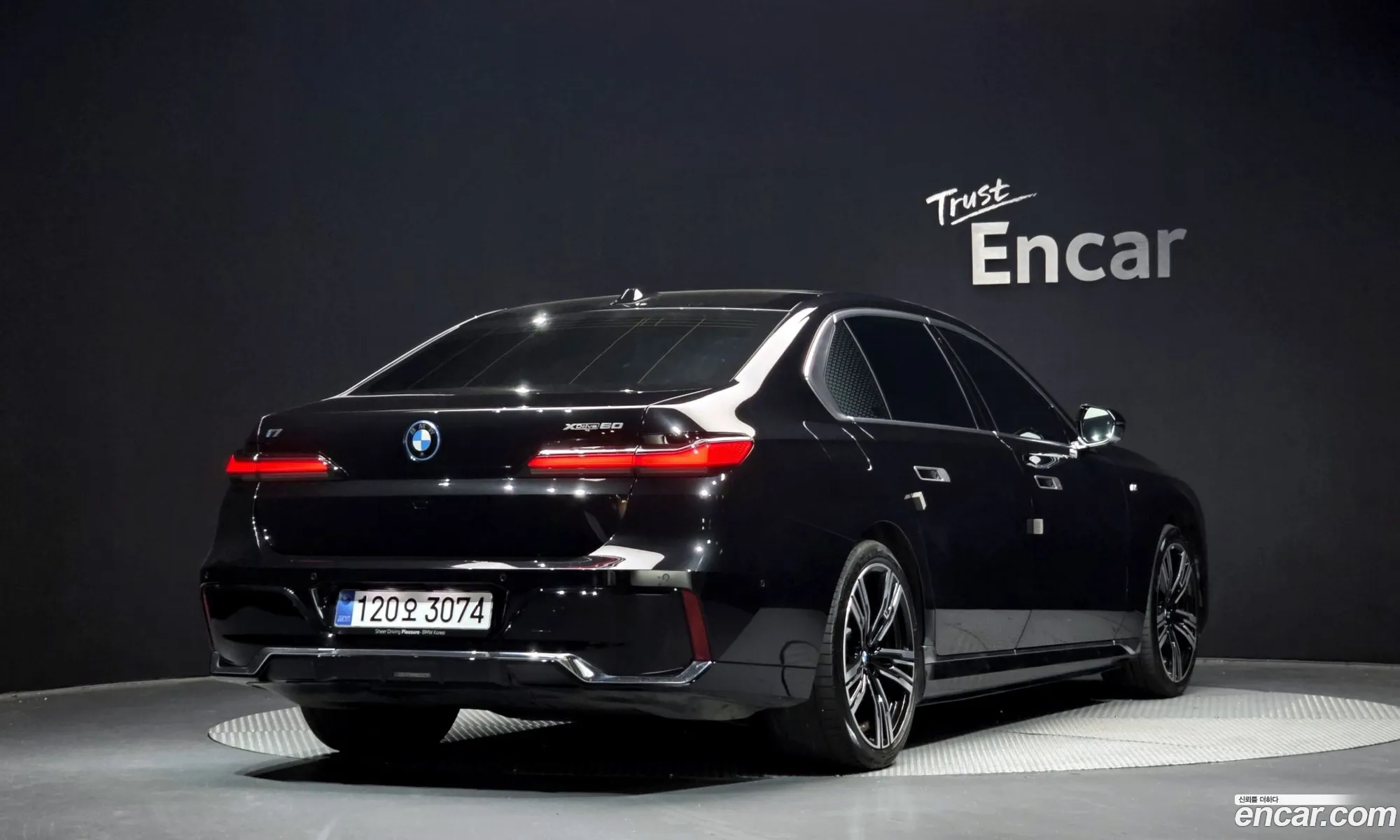 BMW i7 2024 WBY51EJ0 — 13