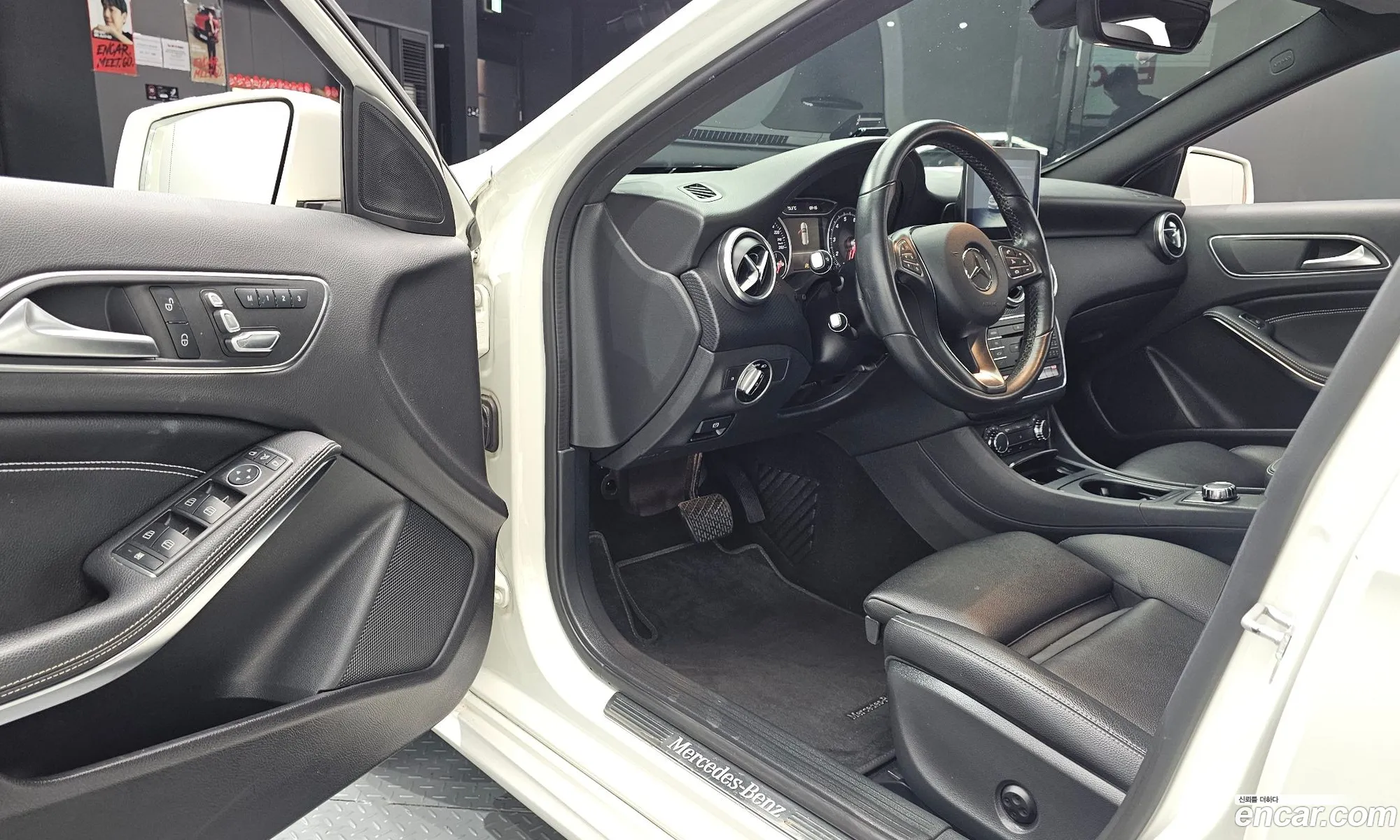 Mercedes-Benz A-Class W176 2017 WDDBF4DB1JJ685878 — 14