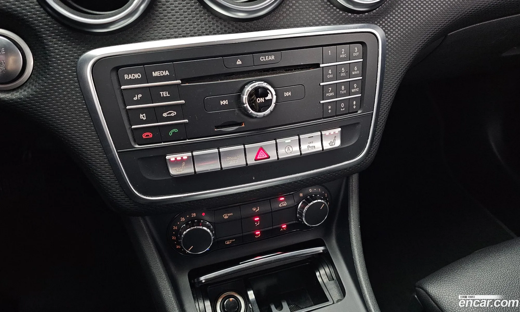 Mercedes-Benz A-Class W176 2017 WDDBF4DB1JJ685878 — 17