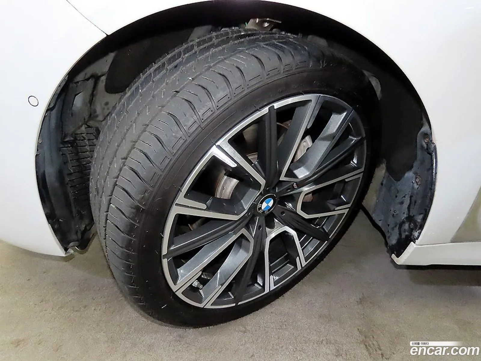 BMW 7 Series 2021 — 6
