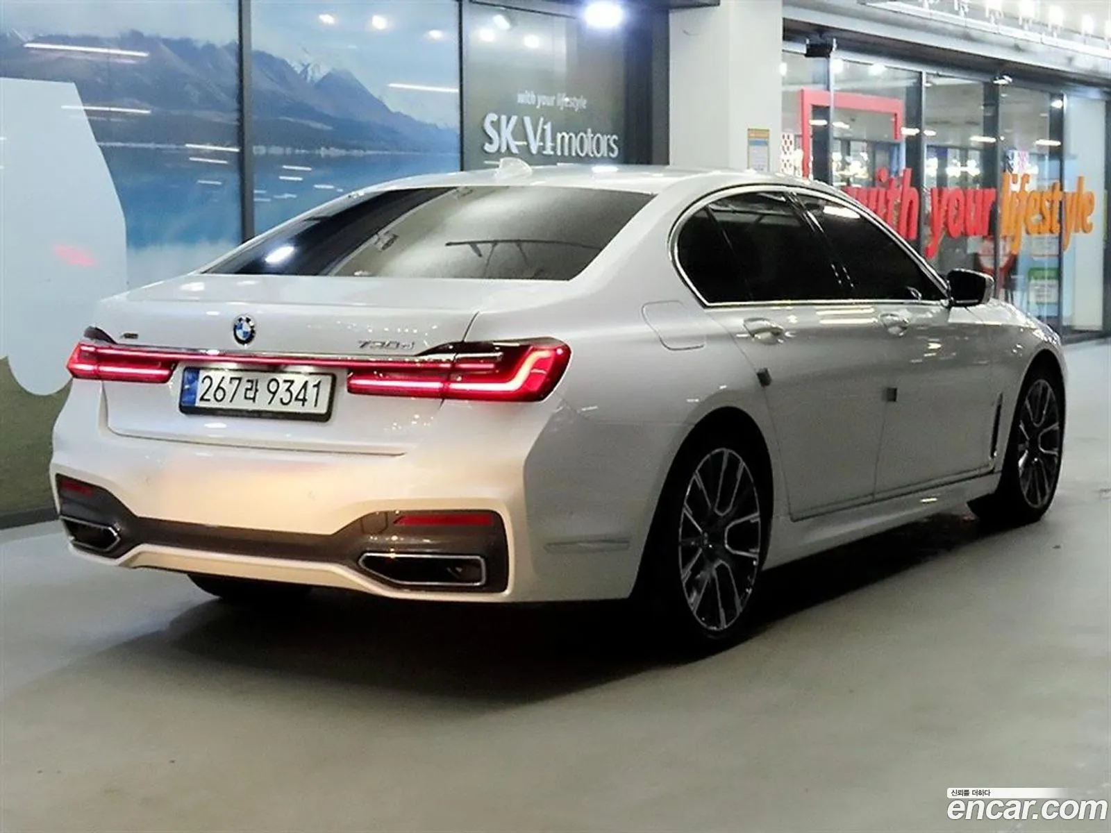 BMW 7 Series 2021 — 10