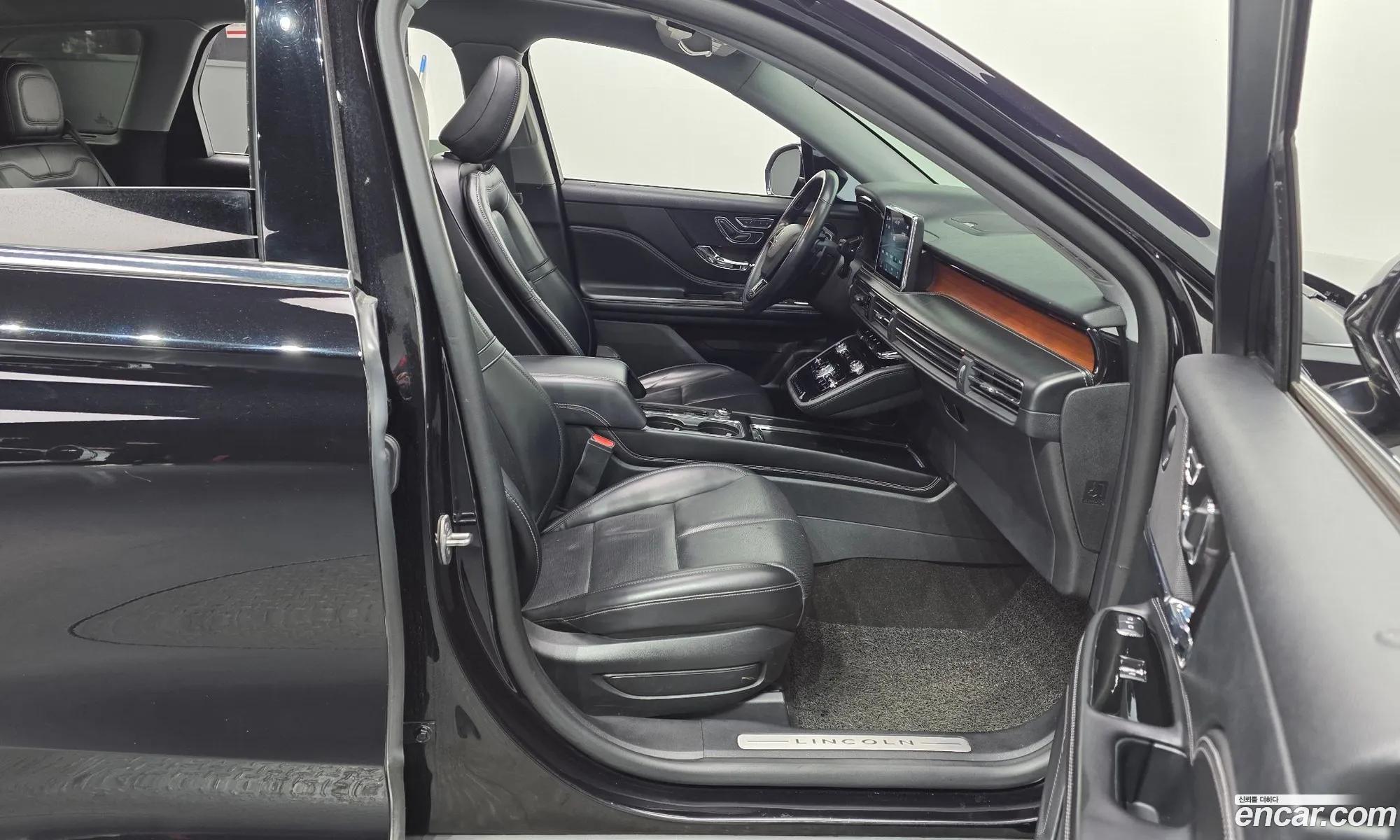 Lincoln Corsair 2021 5LMCJ2D99MUL18463 — 12