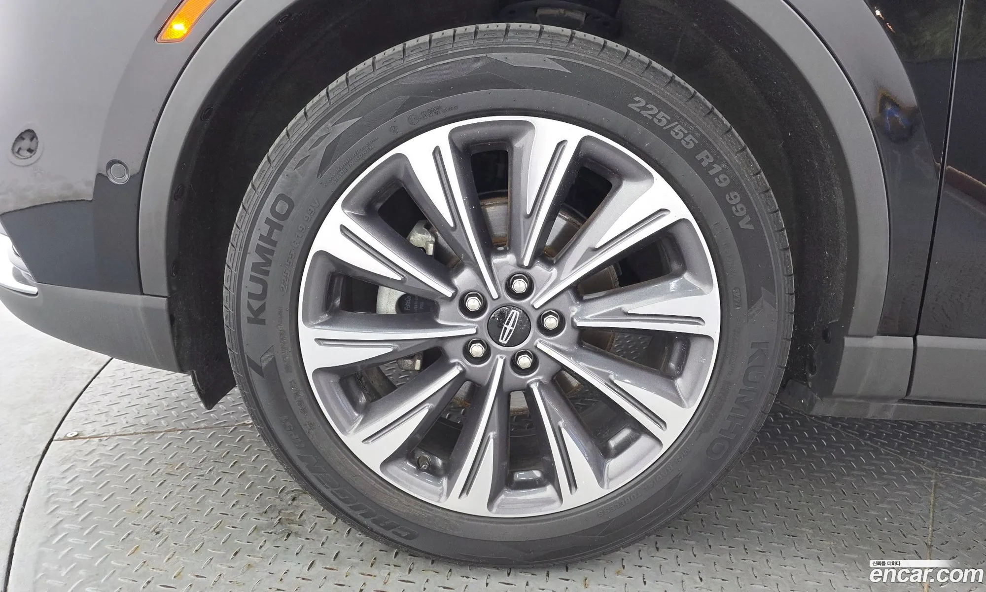 Lincoln Corsair 2021 5LMCJ2D99MUL18463 — 6