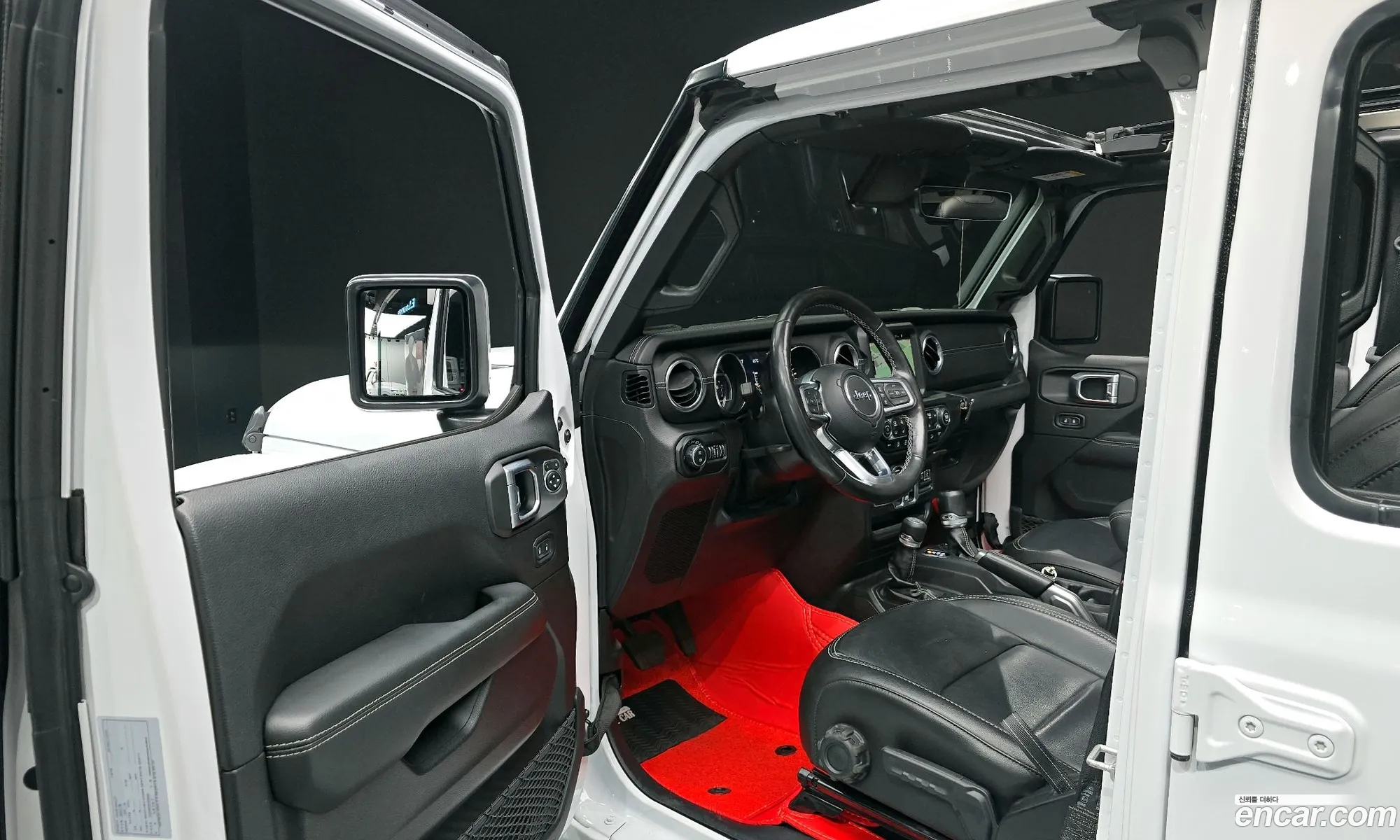 Jeep Wrangler 2020 — 30