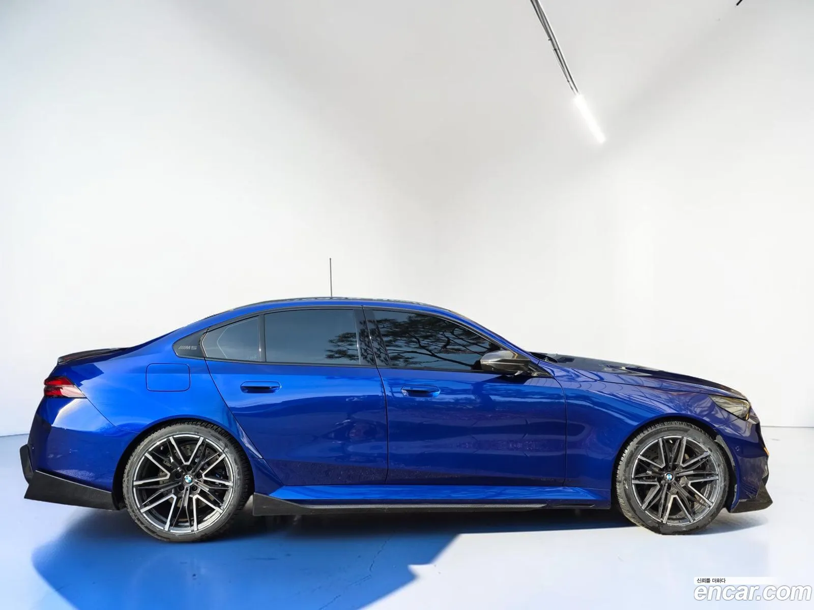 BMW M5 2025 — 8