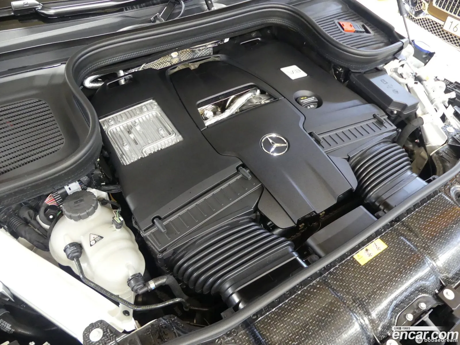 Mercedes-Benz GLS-Class X167 2025 — 10