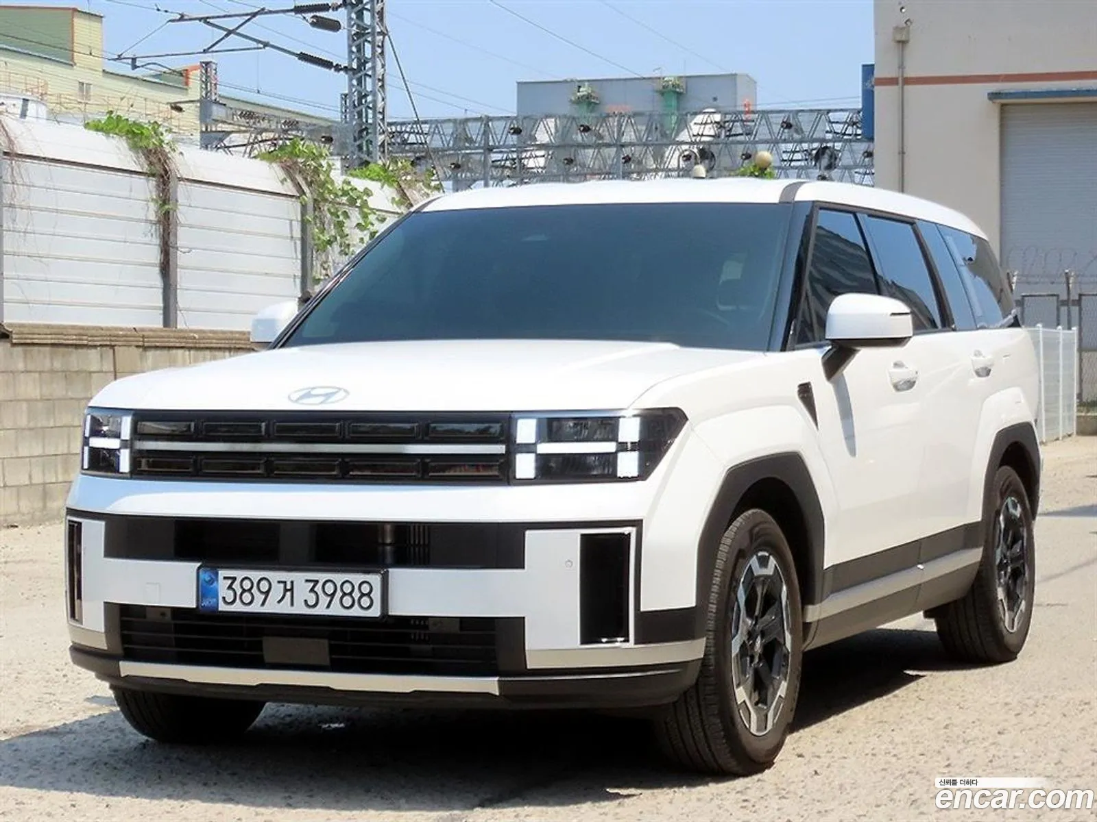 Hyundai Santa Fe 2025 — 4