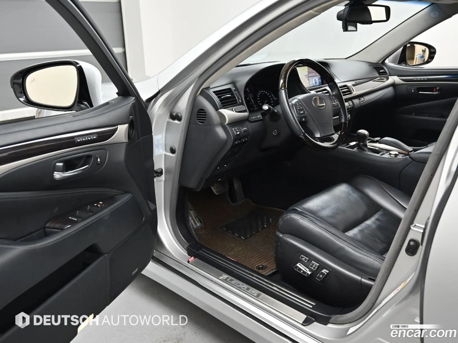 Lexus LS460 2014 — 17