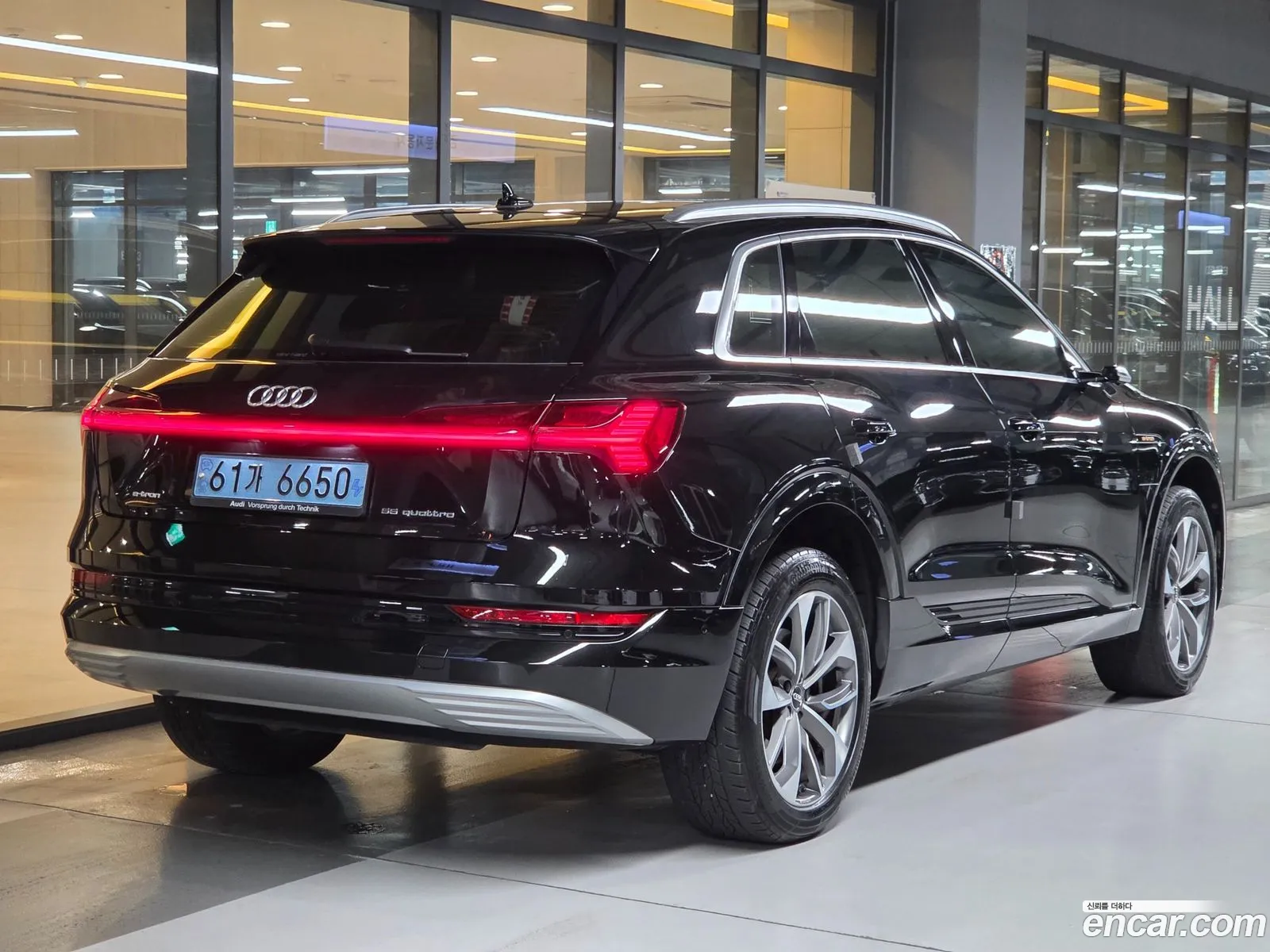 Audi e-tron 2020 — 7