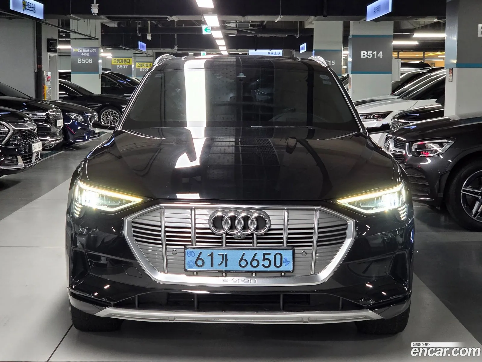 Audi e-tron 2020 — 14