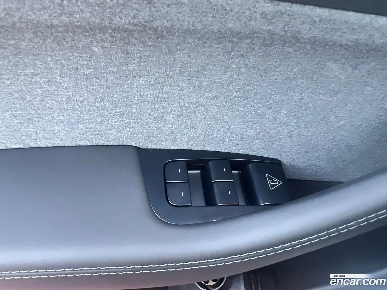 Tesla Model Y 2026 — 3