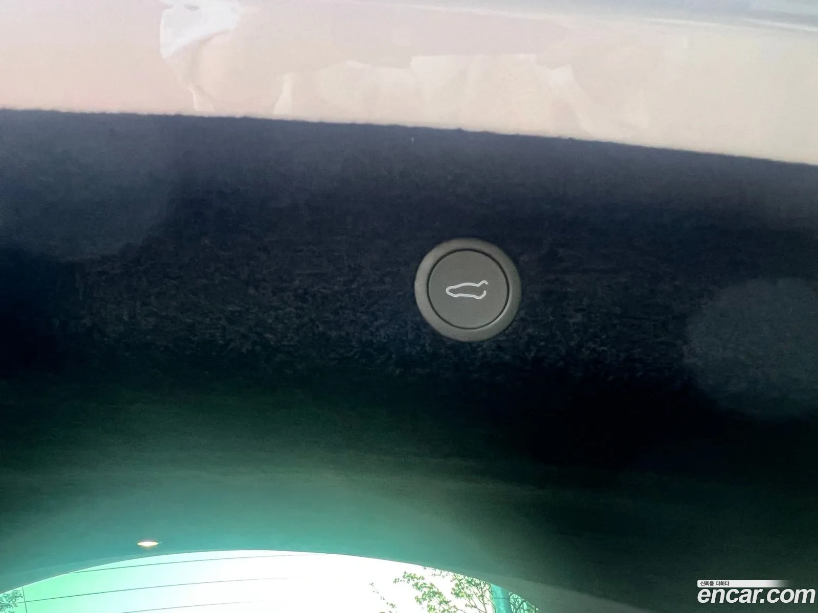 Tesla Model Y 2026 — 11