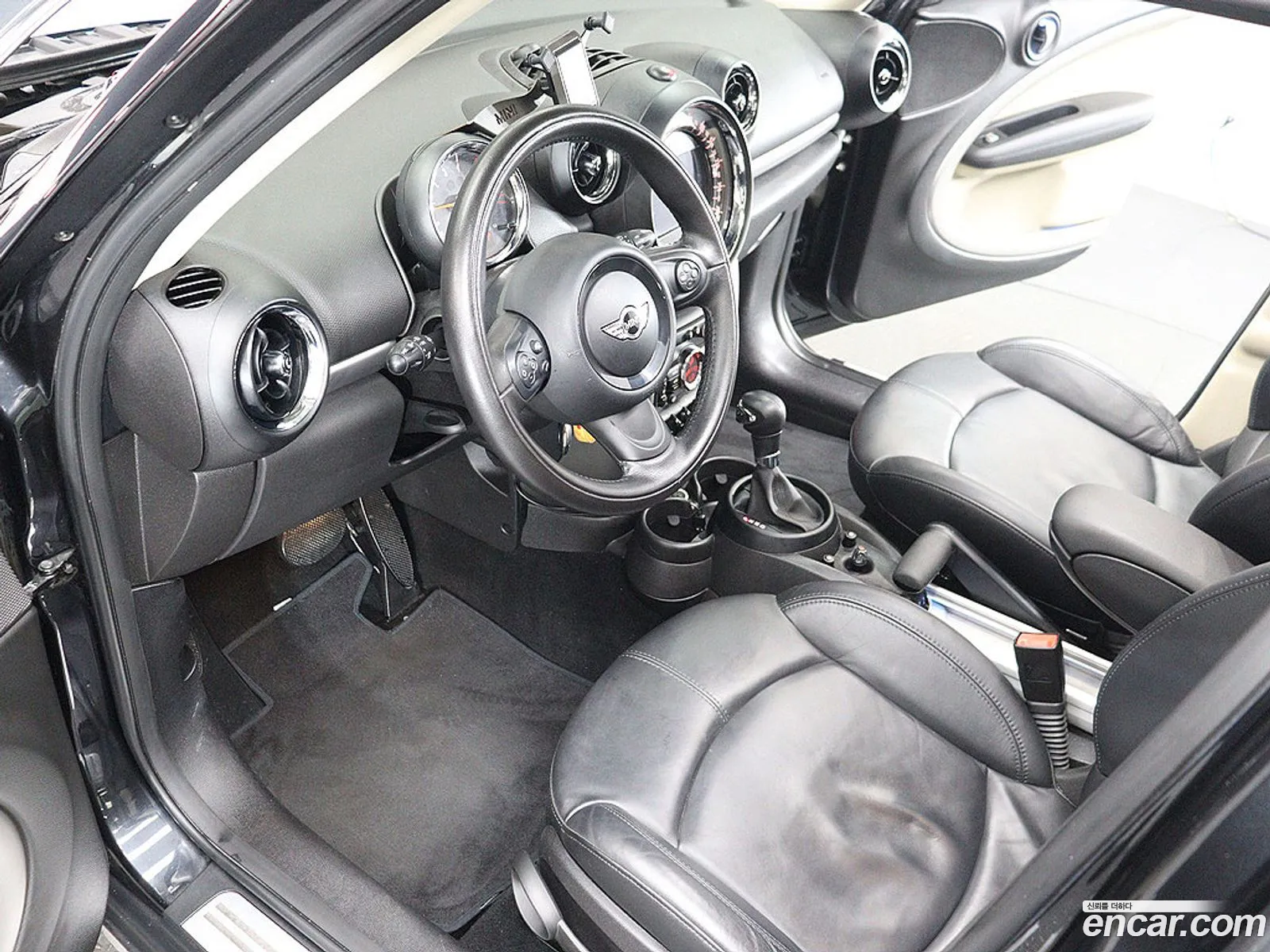 Mini Cooper D Countryman 2016 — 14