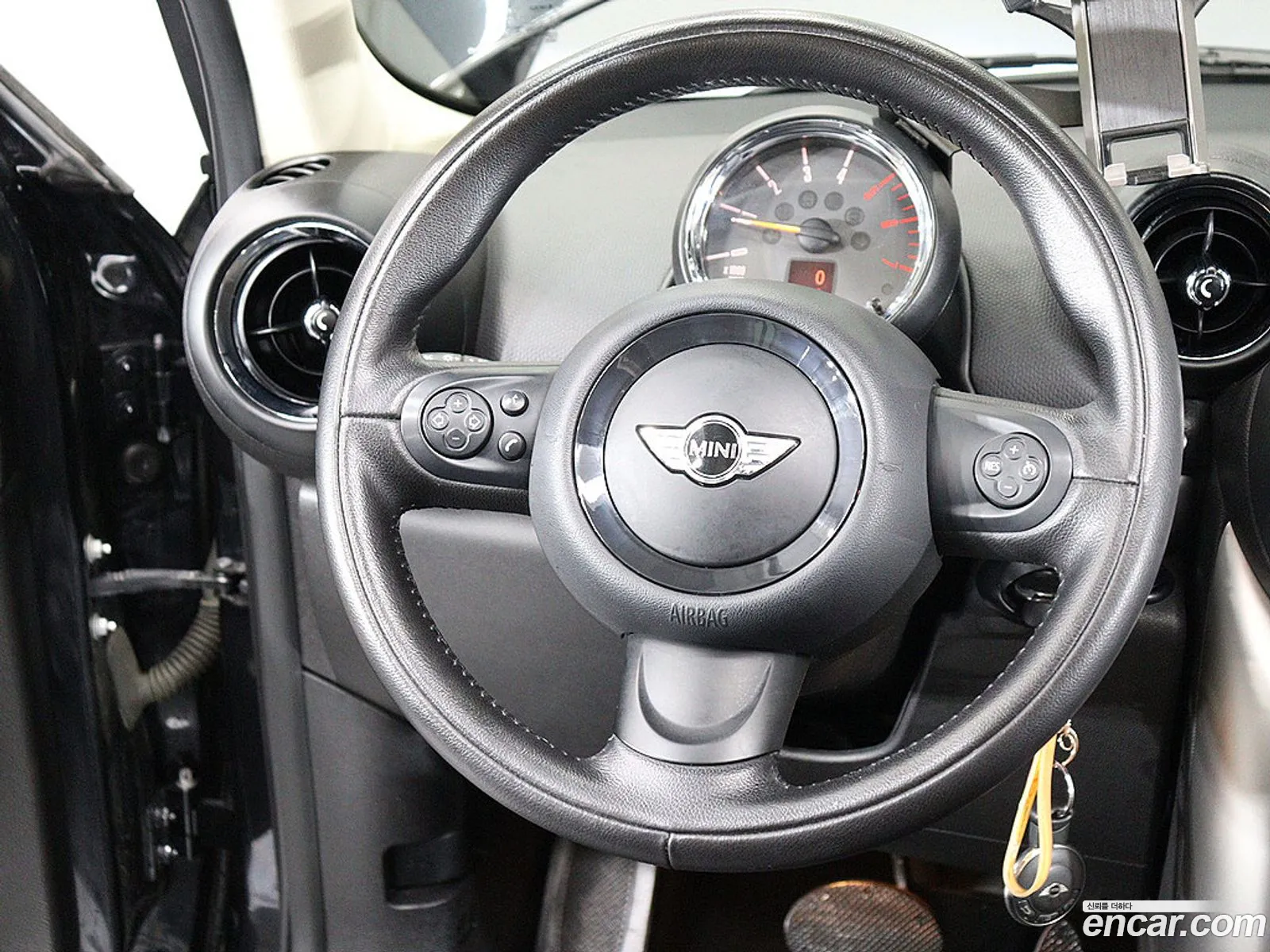 Mini Cooper D Countryman 2016 — 17