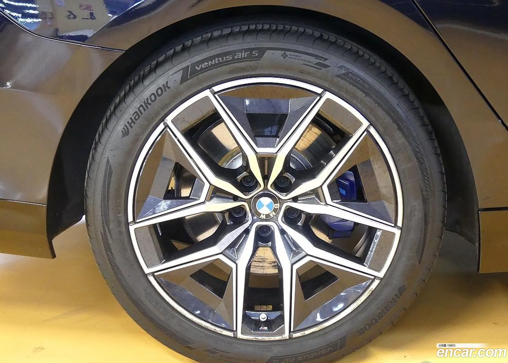 BMW 5 Series 2024 — 6