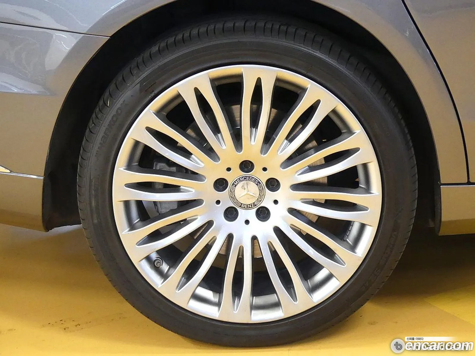 Mercedes-Benz S-Class W222 2016 — 11