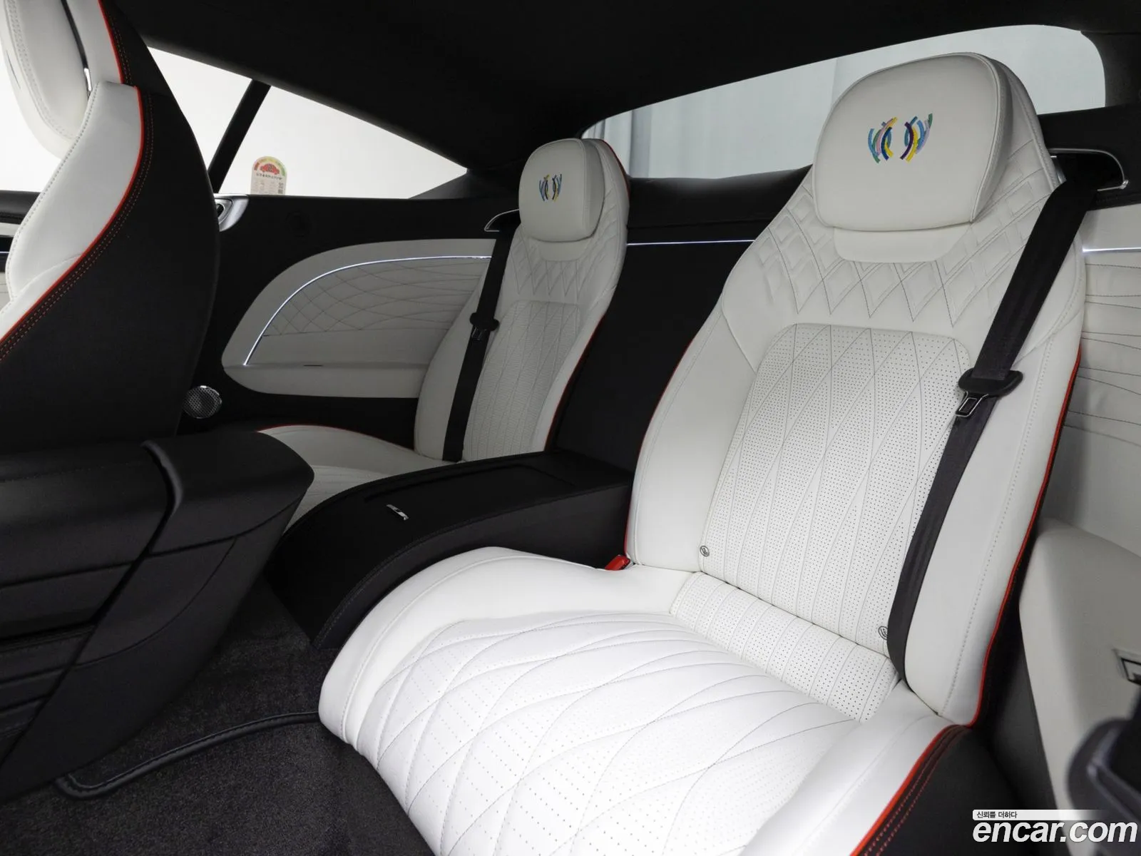 Bentley Continental GT 2024 — 15
