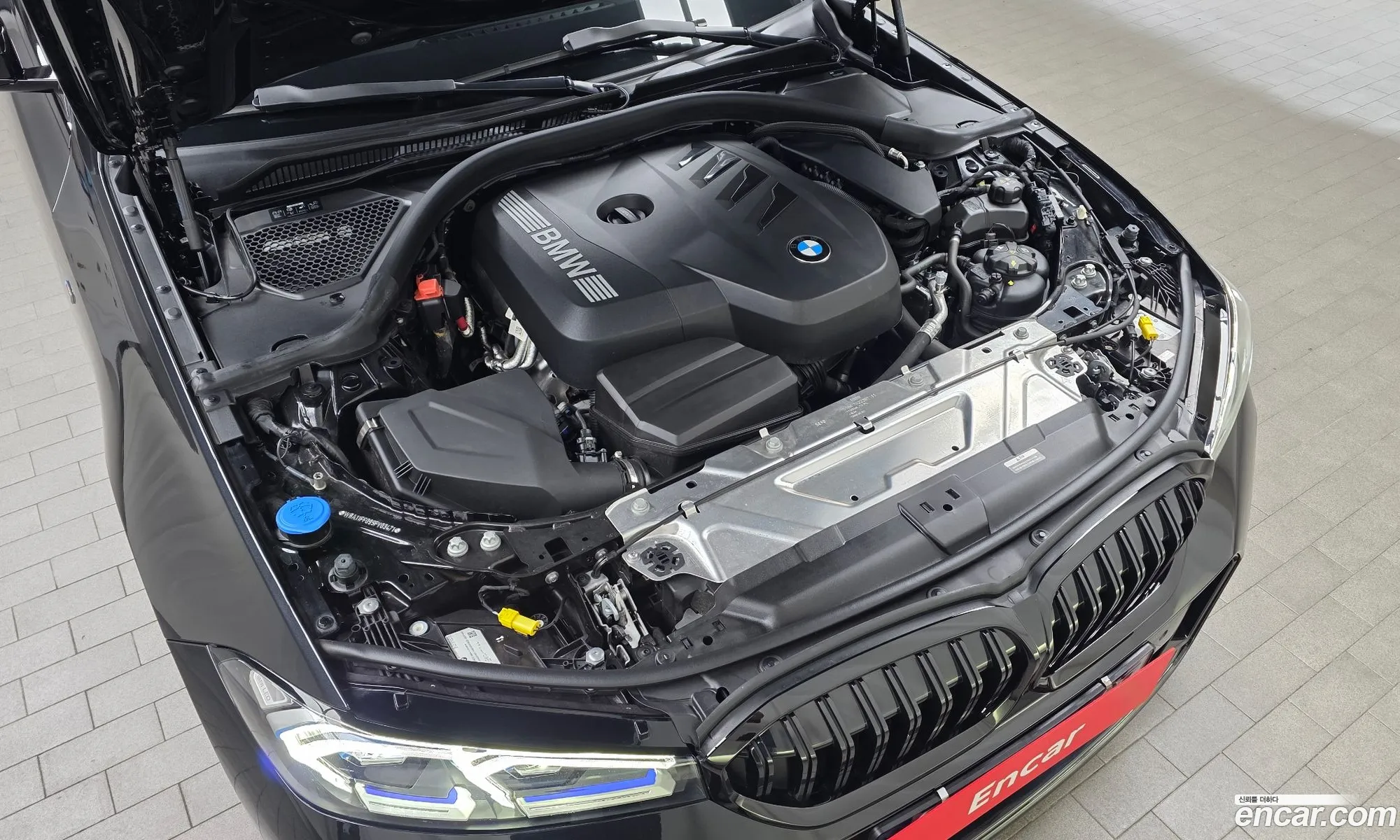 BMW 3 Series 2025 WBA11FF09SFV03471 — 10