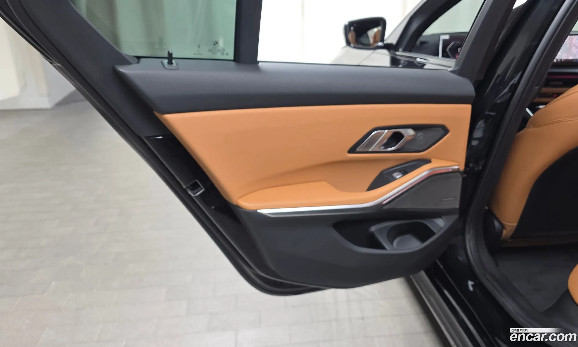 BMW 3 Series 2025 WBA11FF09SFV03471 — 11