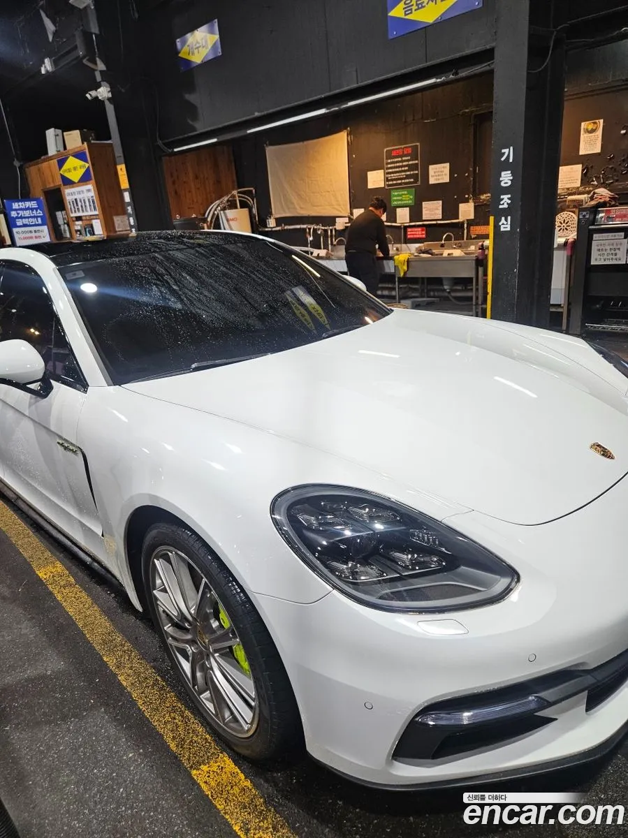 Porsche Panamera 2020 — 14