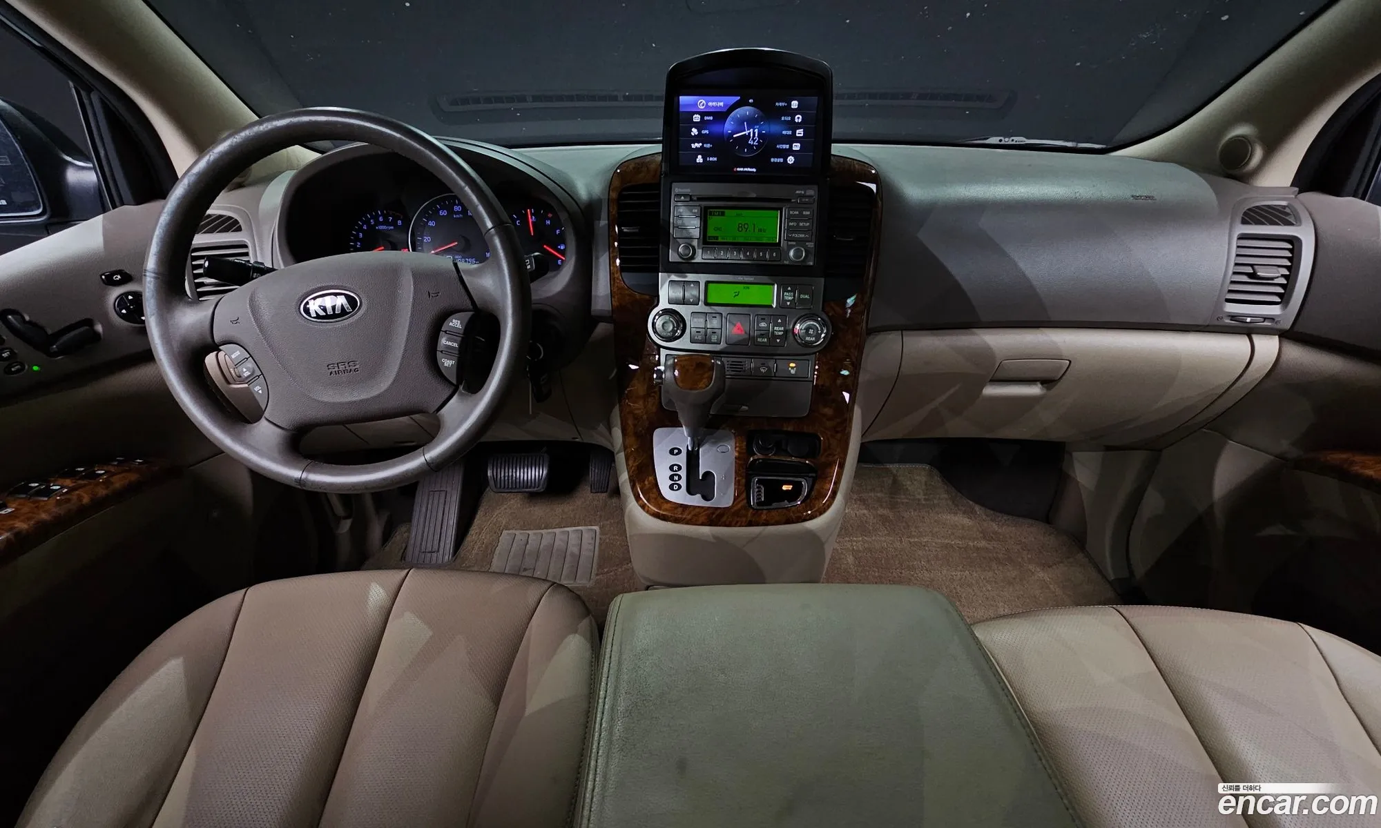 Kia Carnival R 2013 — 4