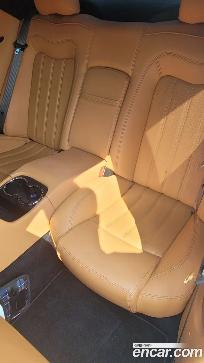 Maserati GranTurismo 2010 — 12