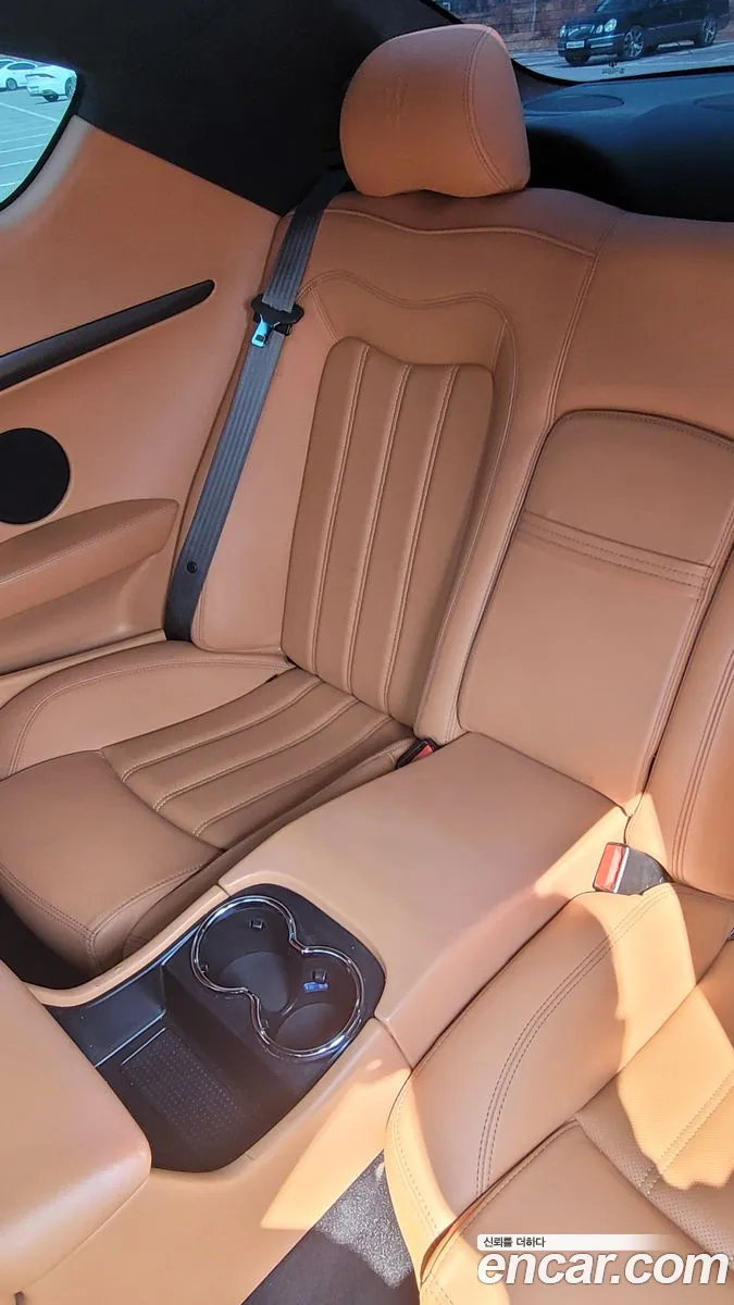 Maserati GranTurismo 2010 — 6