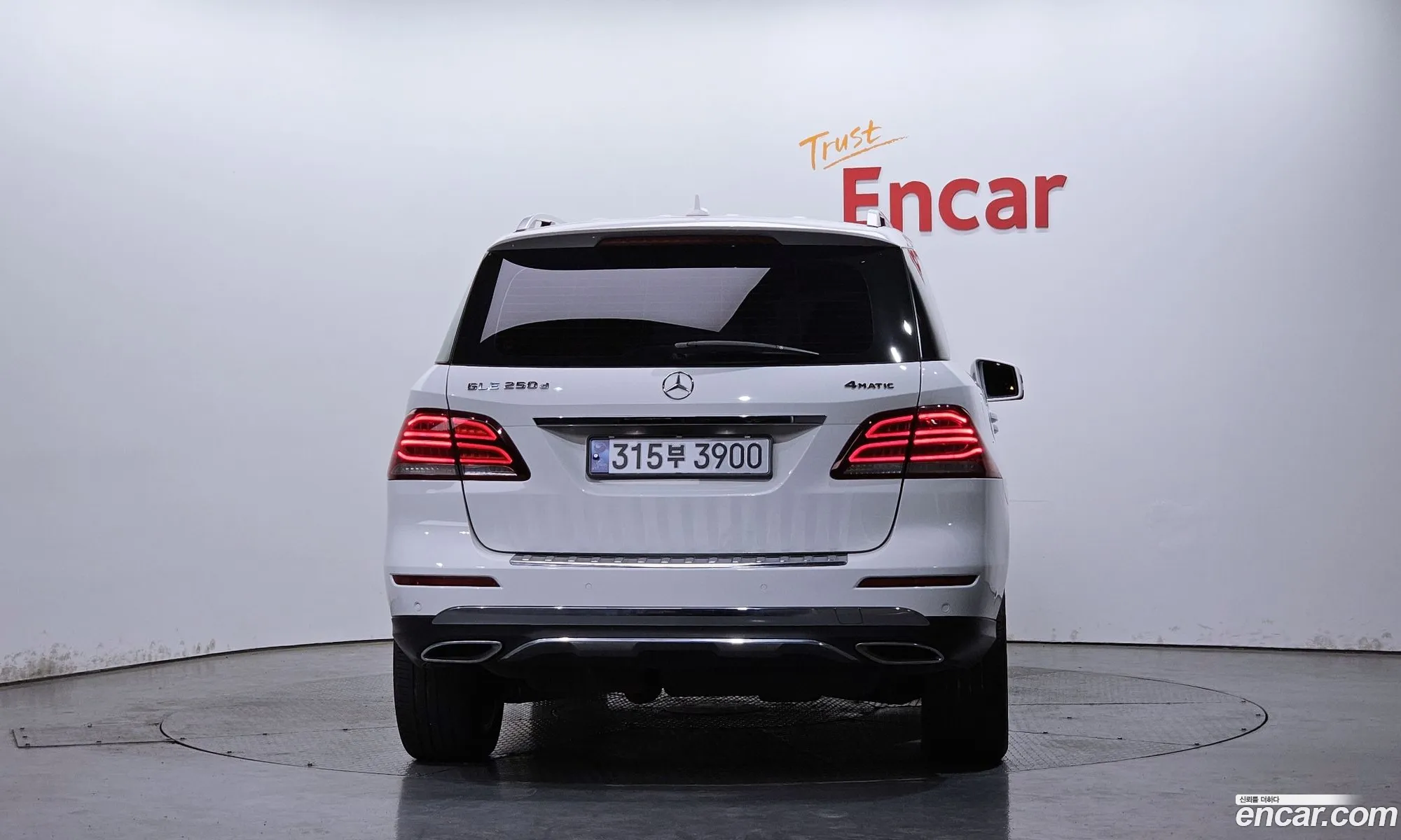 Mercedes-Benz GLE-Class W166 2017 — 14