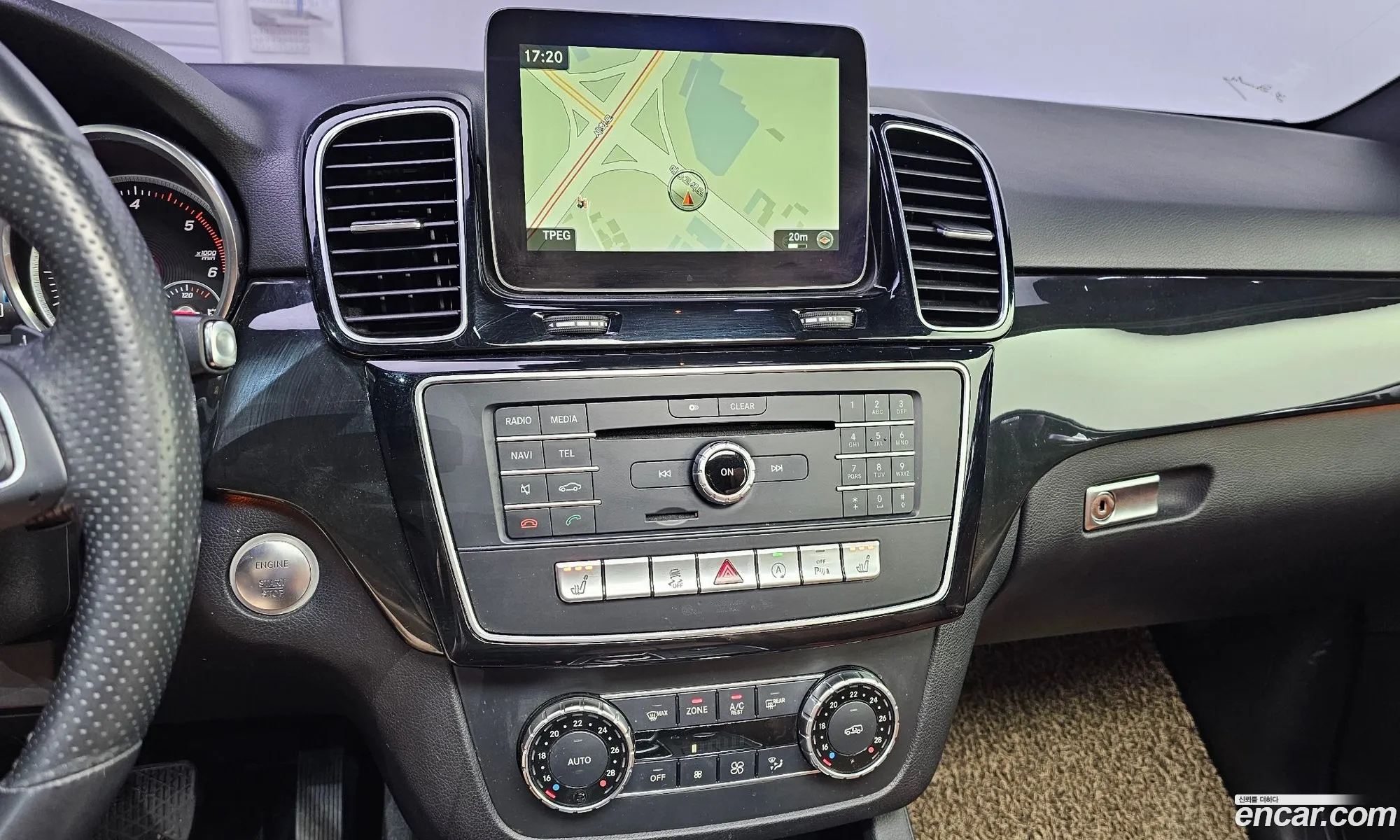 Mercedes-Benz GLE-Class W166 2017 — 15