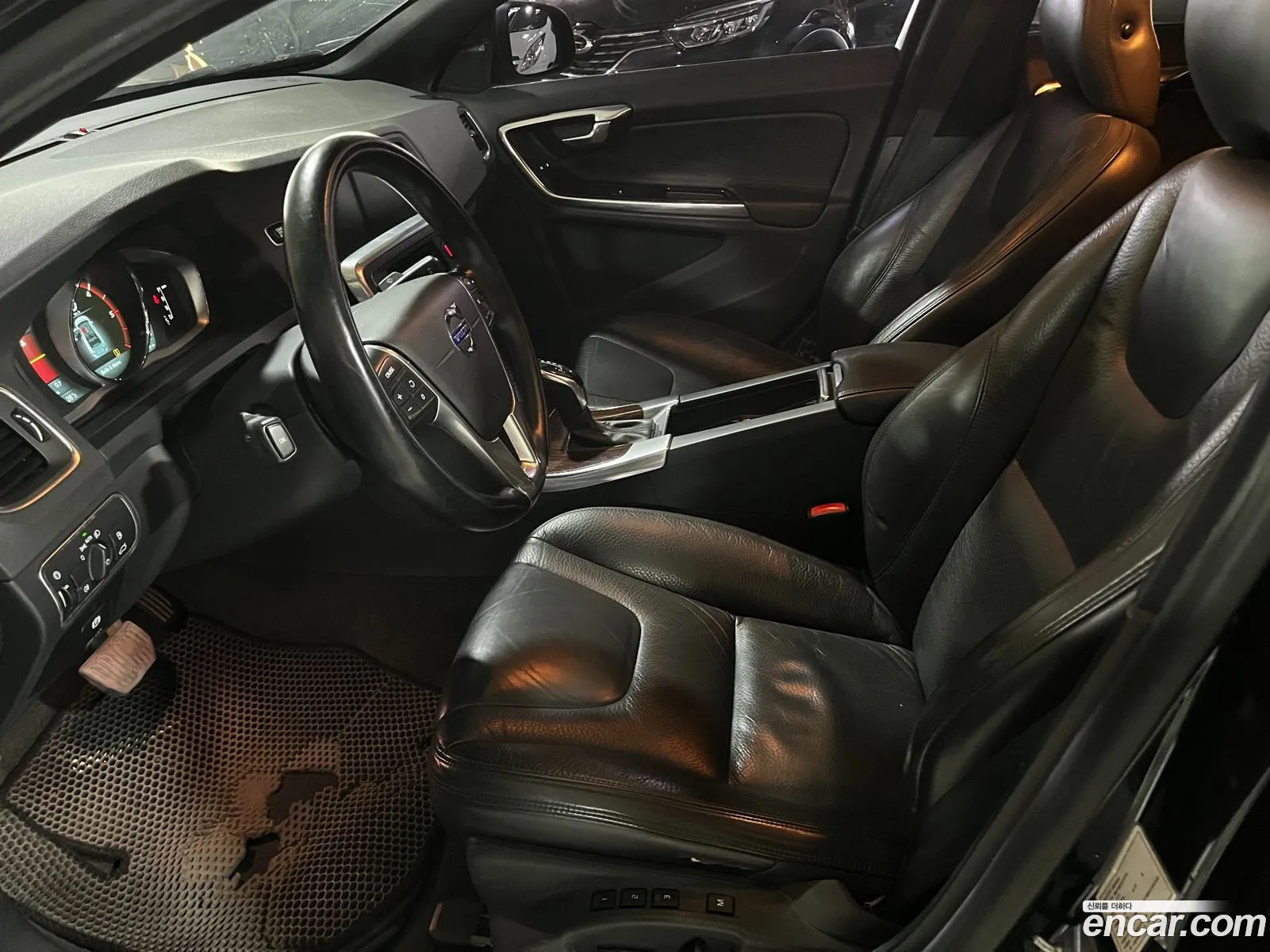 Volvo S60 2013 — 10