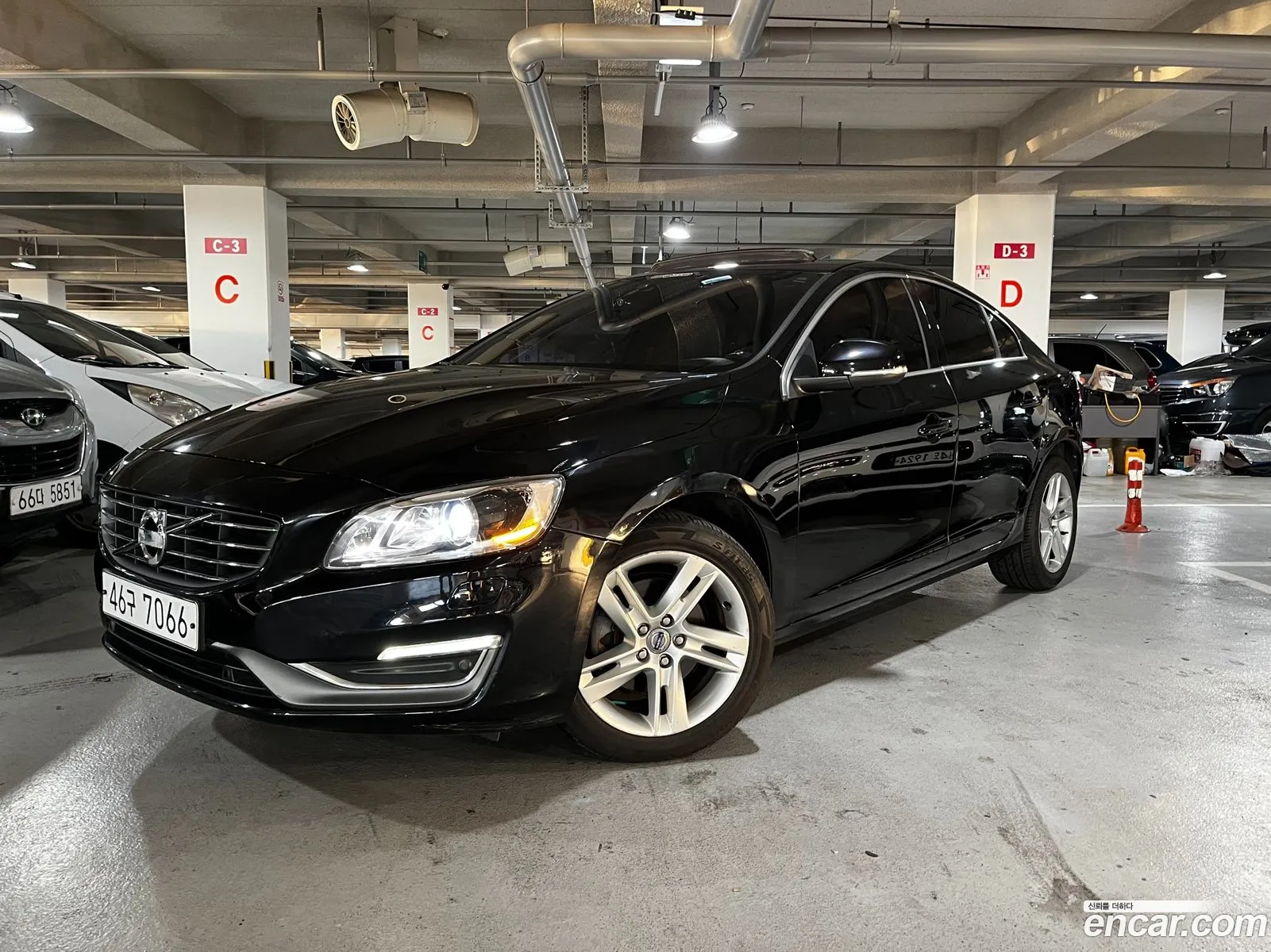Volvo S60 2013 — 16