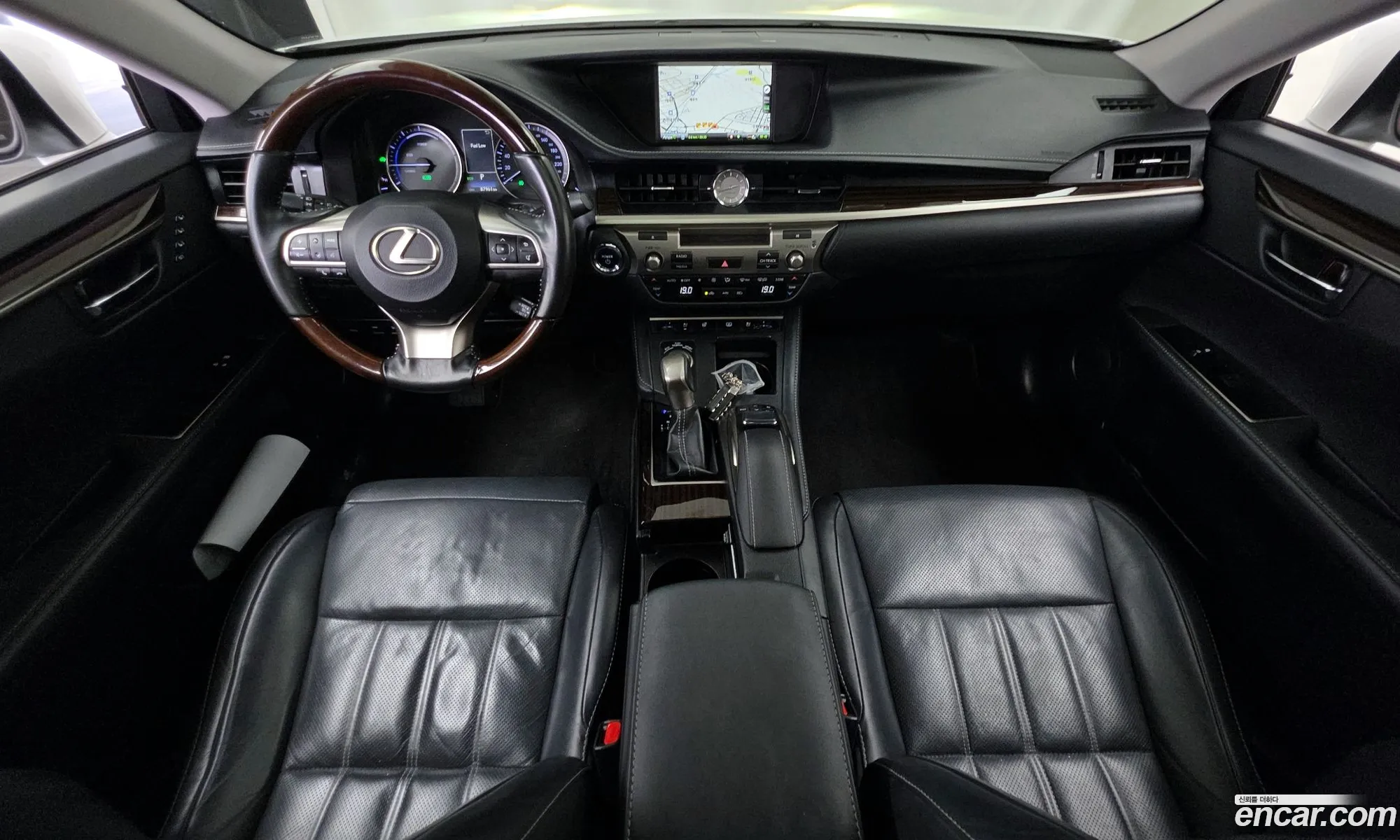 Lexus ES300h 2018 JTHBW1GG9J2176694 — 24