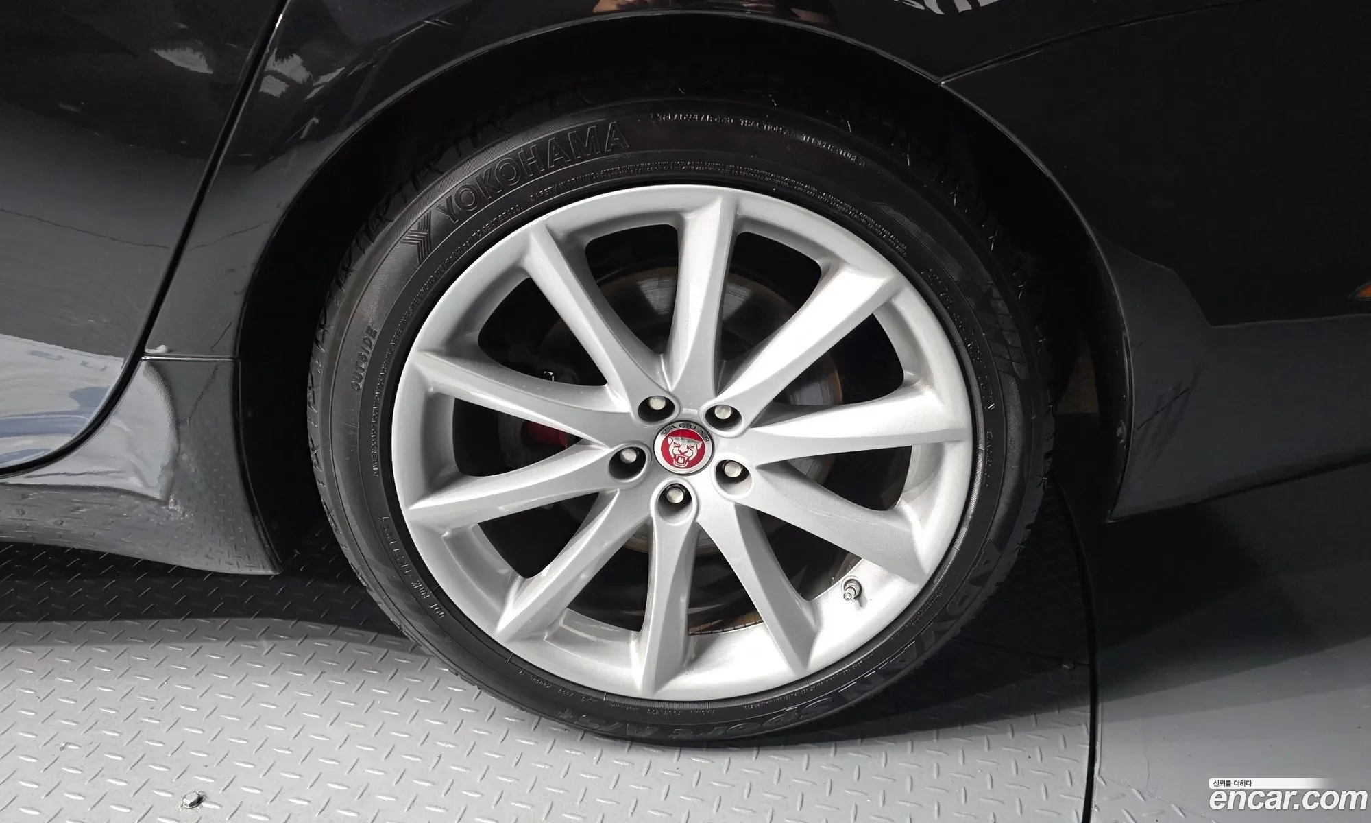 Jaguar XJ 2016 — 3
