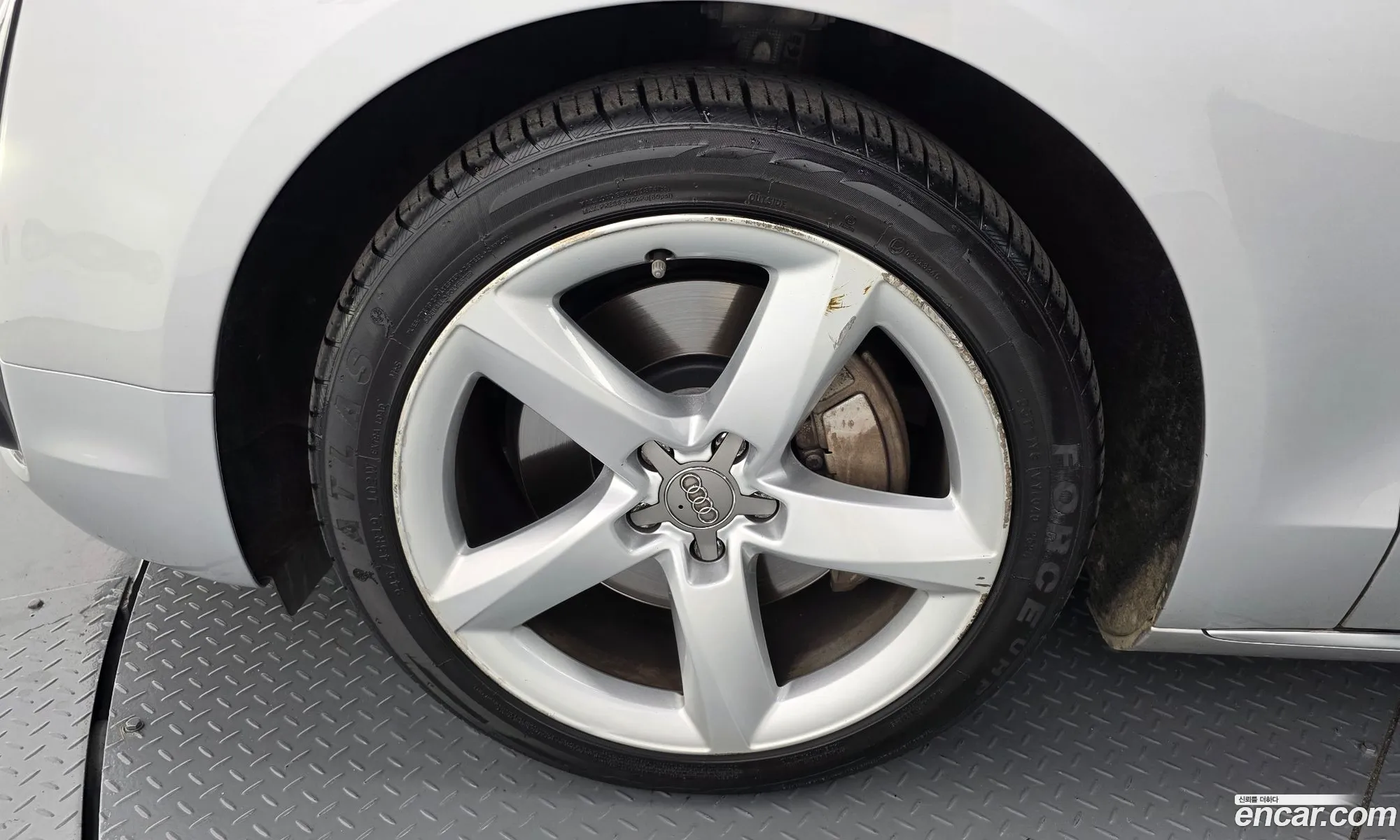 Audi A8 2012 WAUZZZ4HXCN030502 — 6