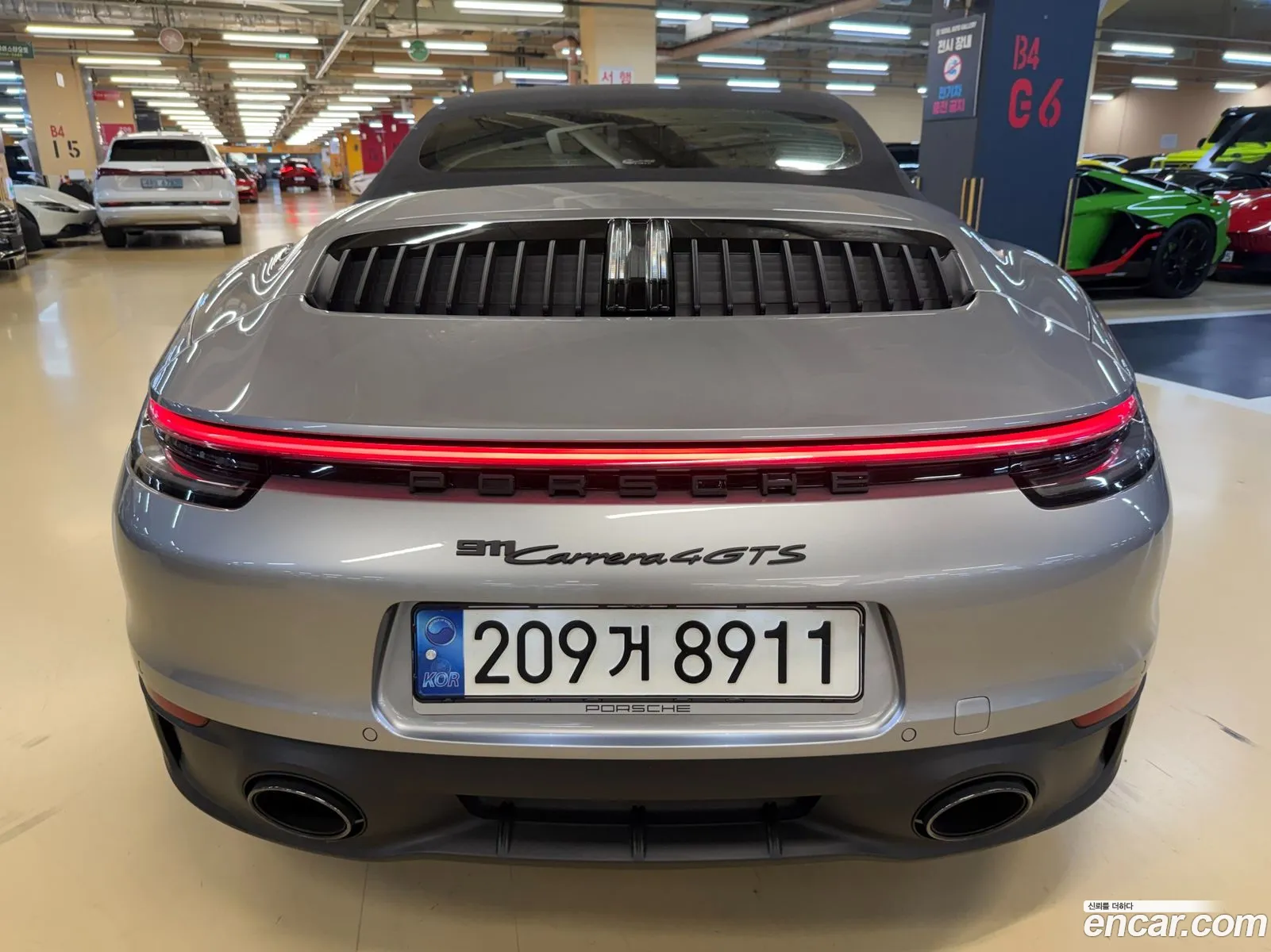 Porsche 911 2022 — 11