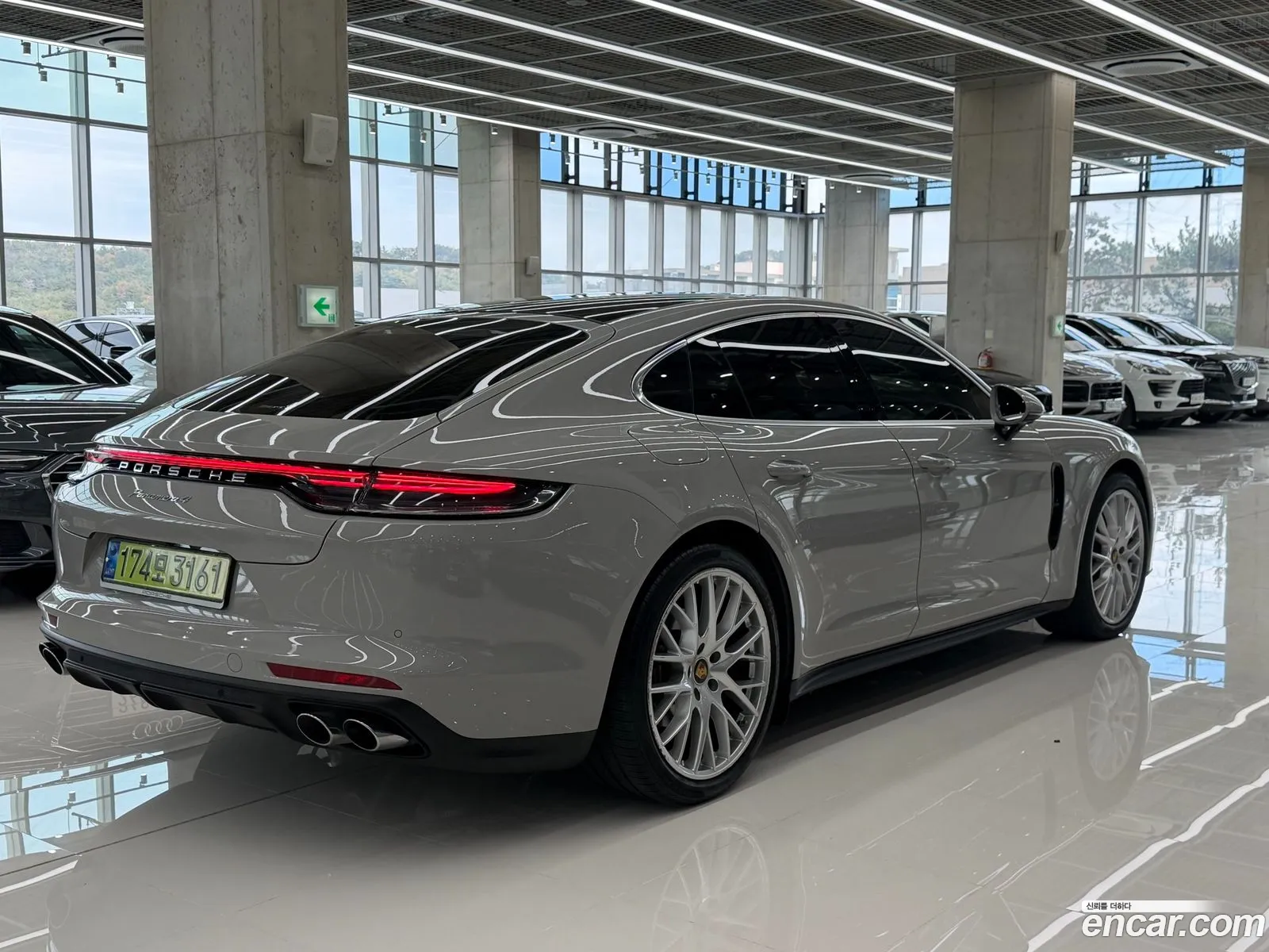 Porsche Panamera 2022 — 2