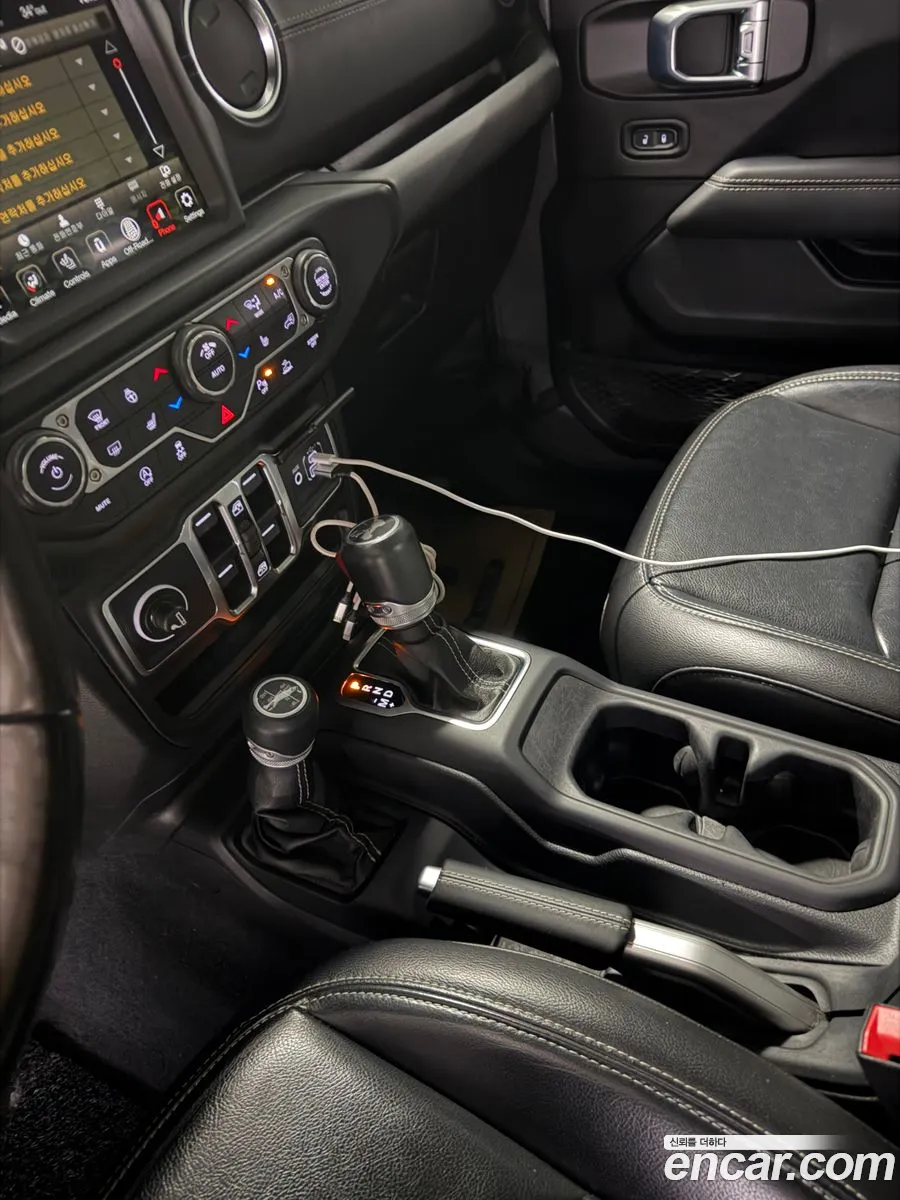 Jeep Wrangler 2021 — 10