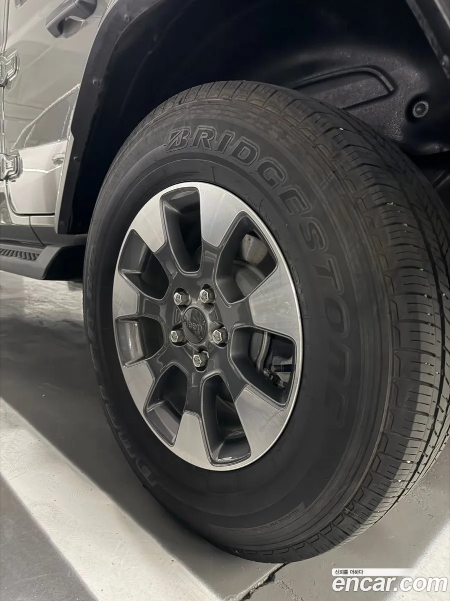 Jeep Wrangler 2021 — 9