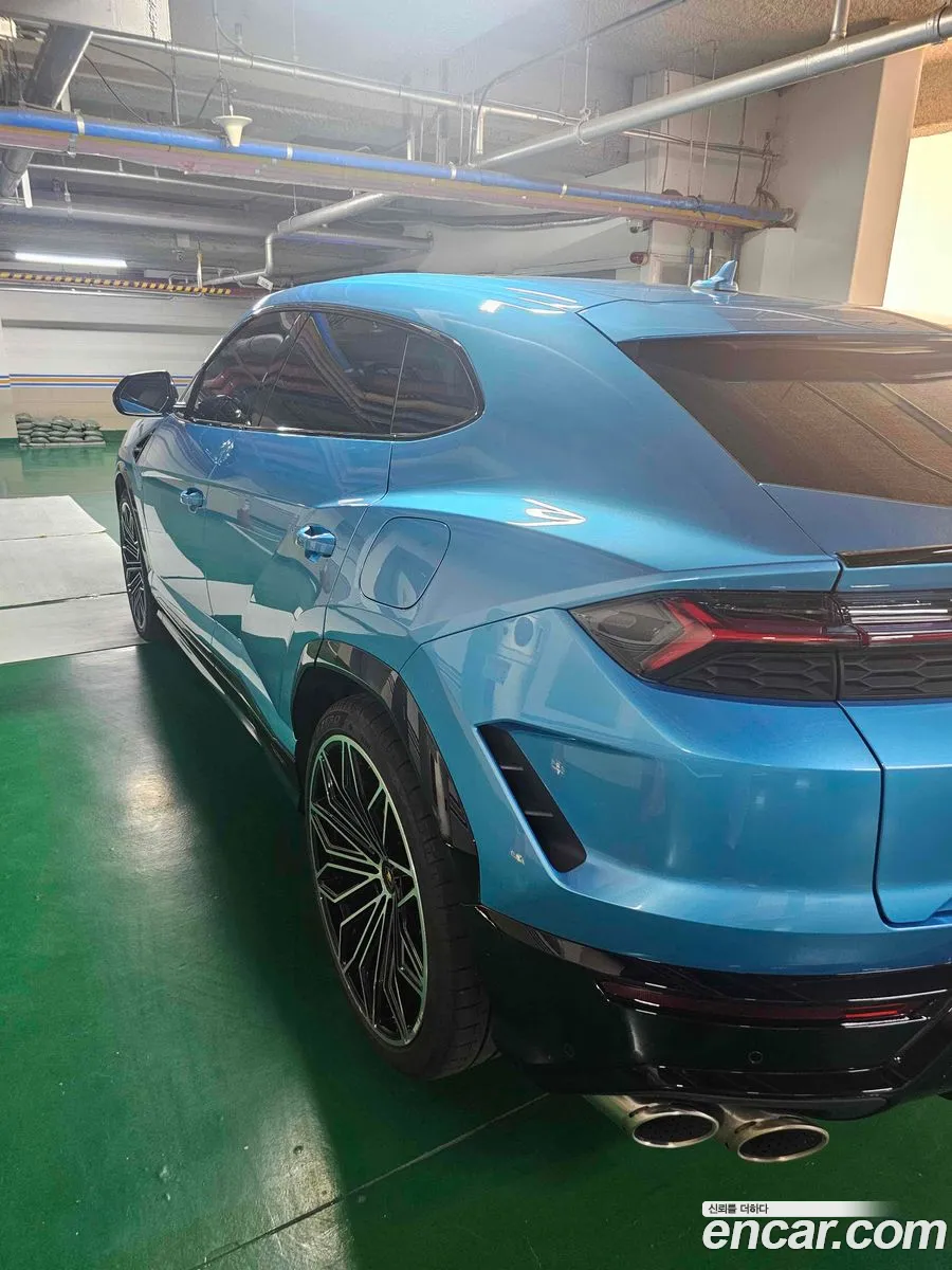 Lamborghini Urus 2025 — 10
