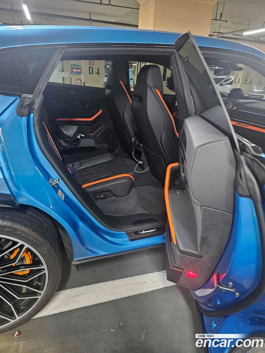 Lamborghini Urus 2025 — 8
