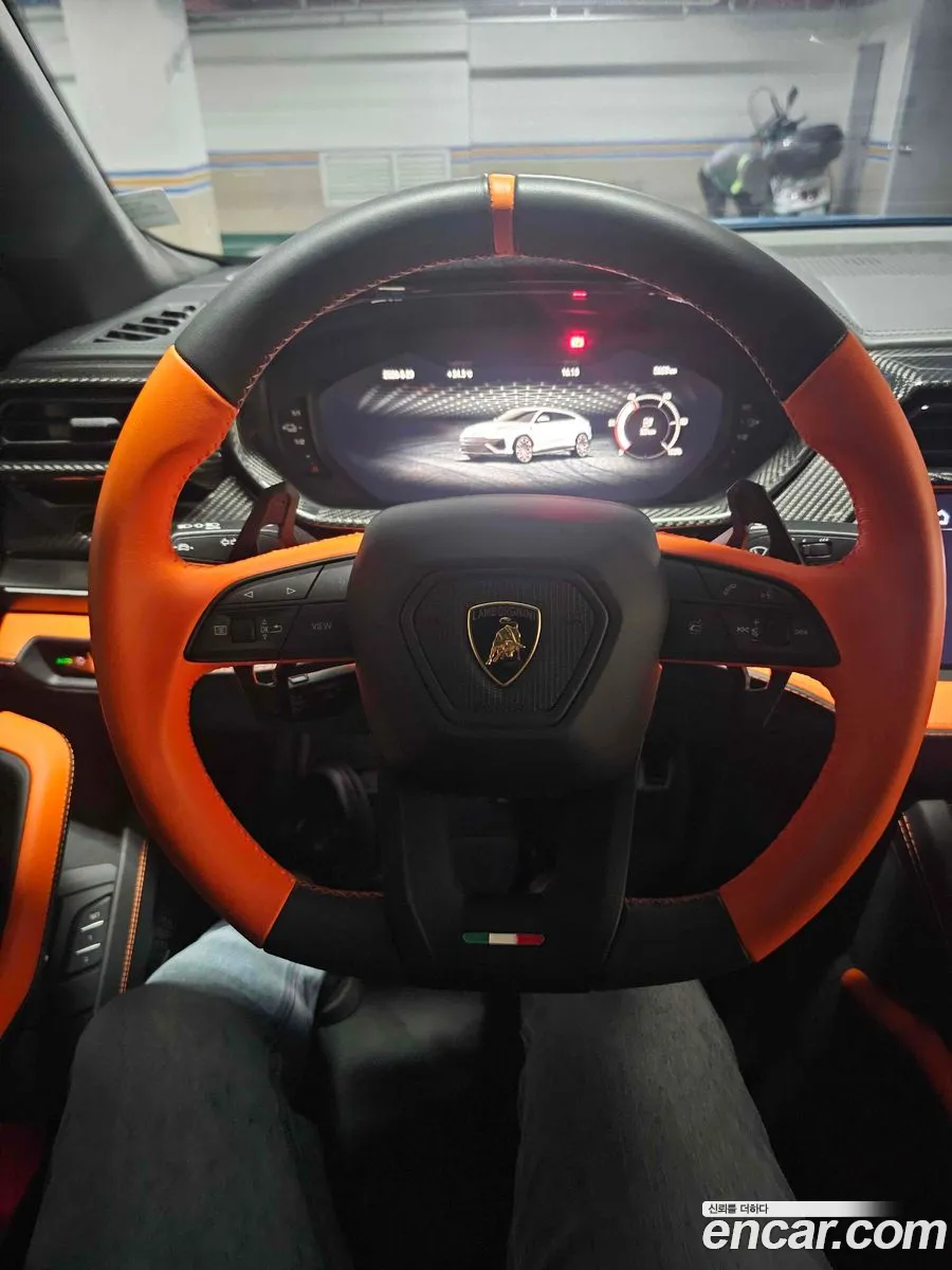 Lamborghini Urus 2025 — 17