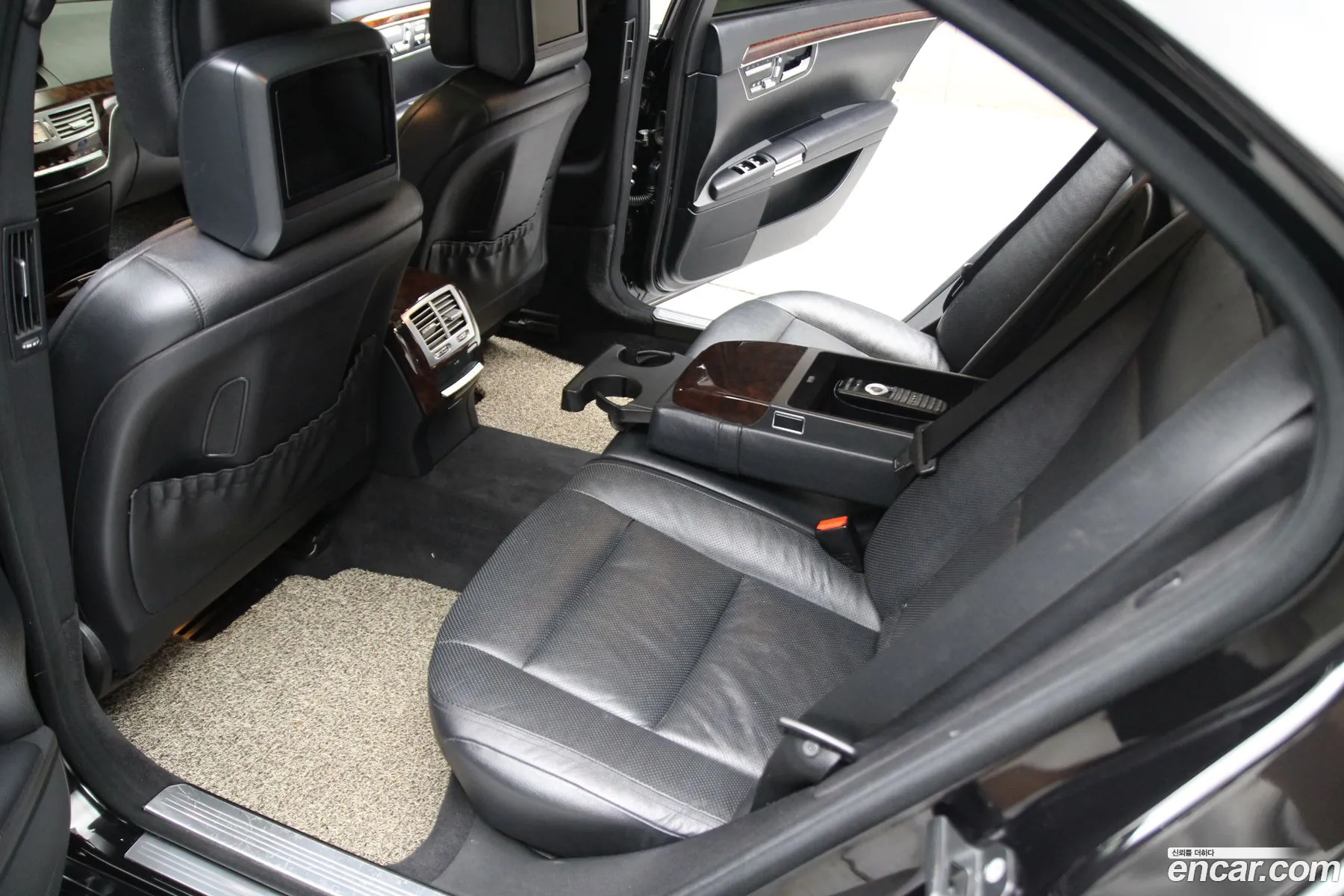 Mercedes-Benz S-Class W221 2012 — 8