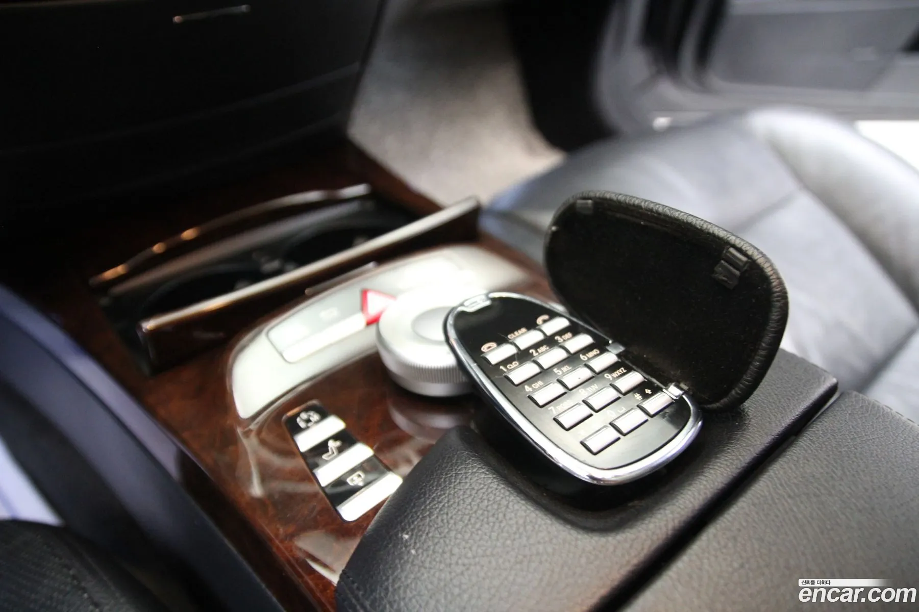 Mercedes-Benz S-Class W221 2012 — 17